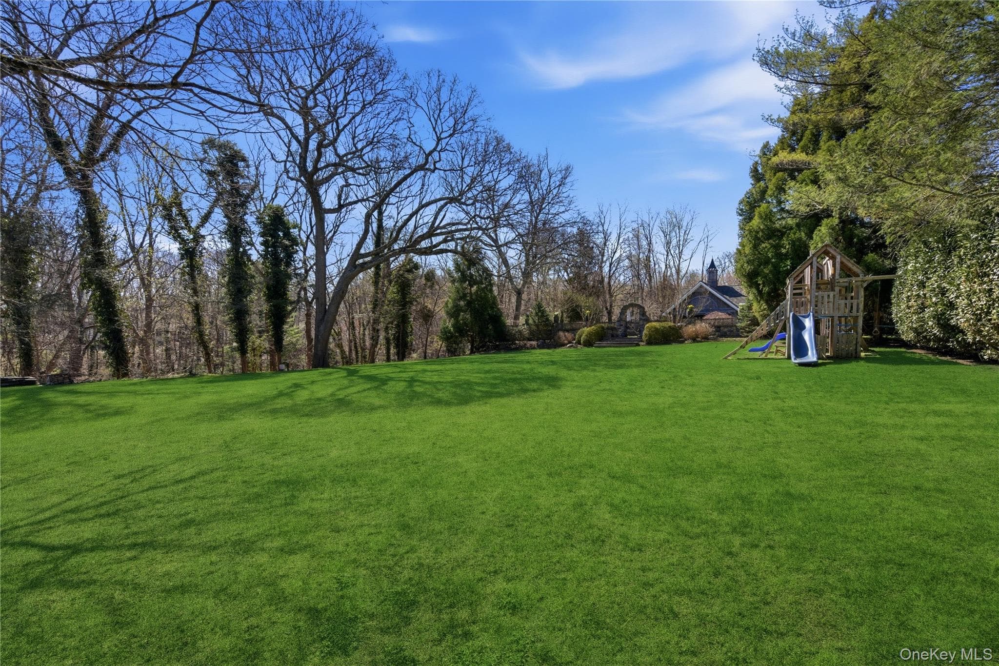 395 W Neck Road thumbnail 43