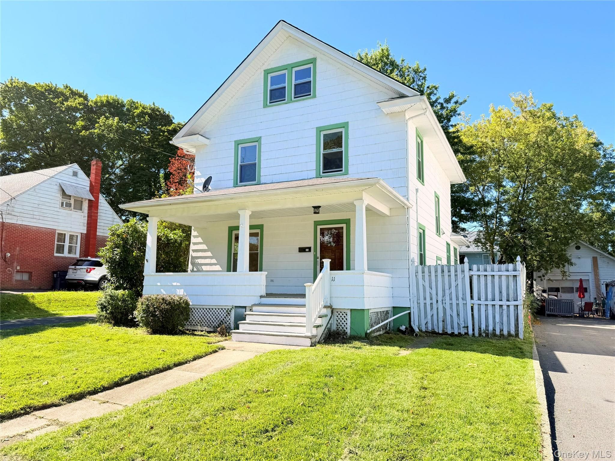 11 Gardner Avenue thumbnail 3