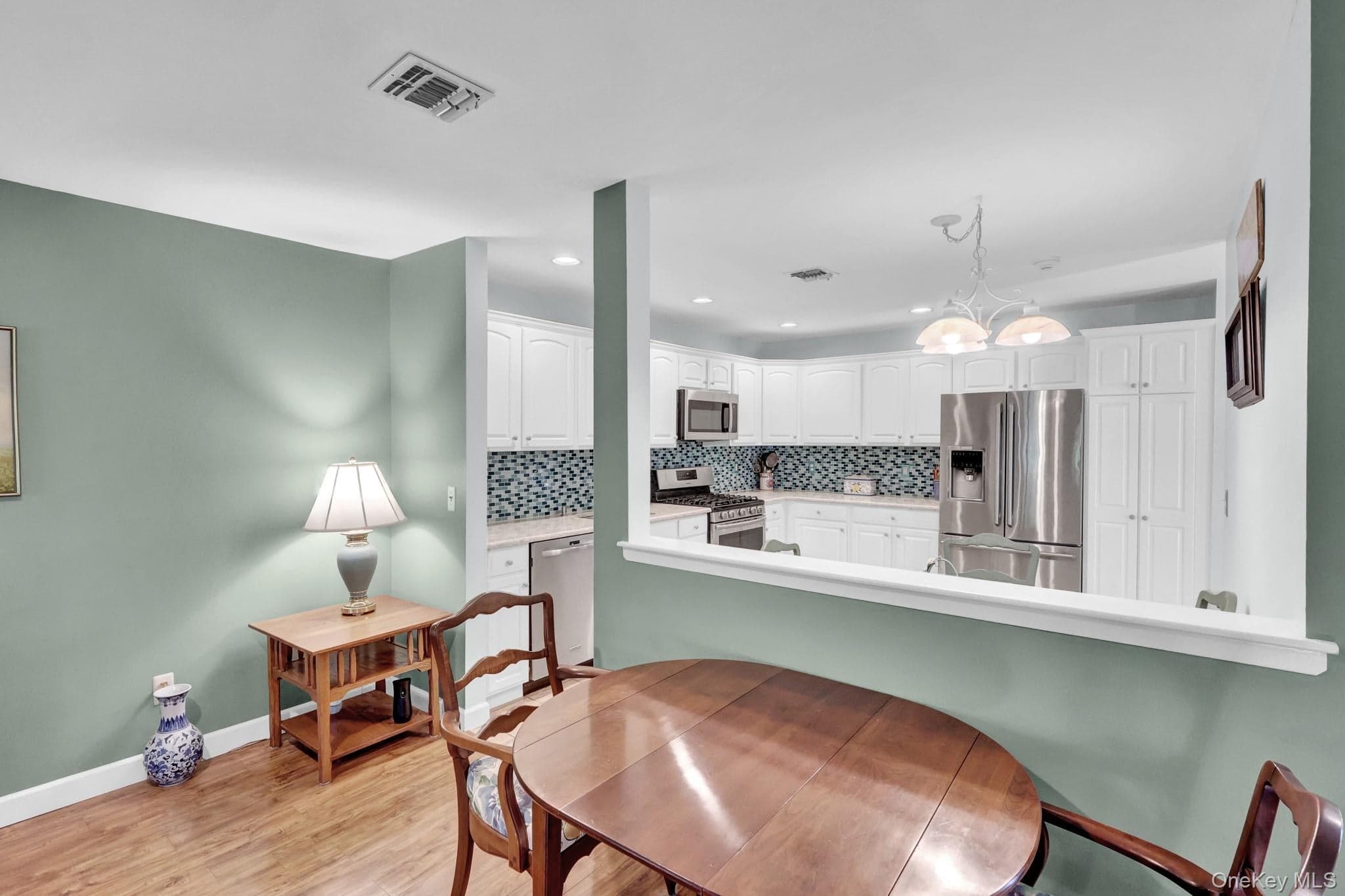 208 Erik Drive thumbnail 10