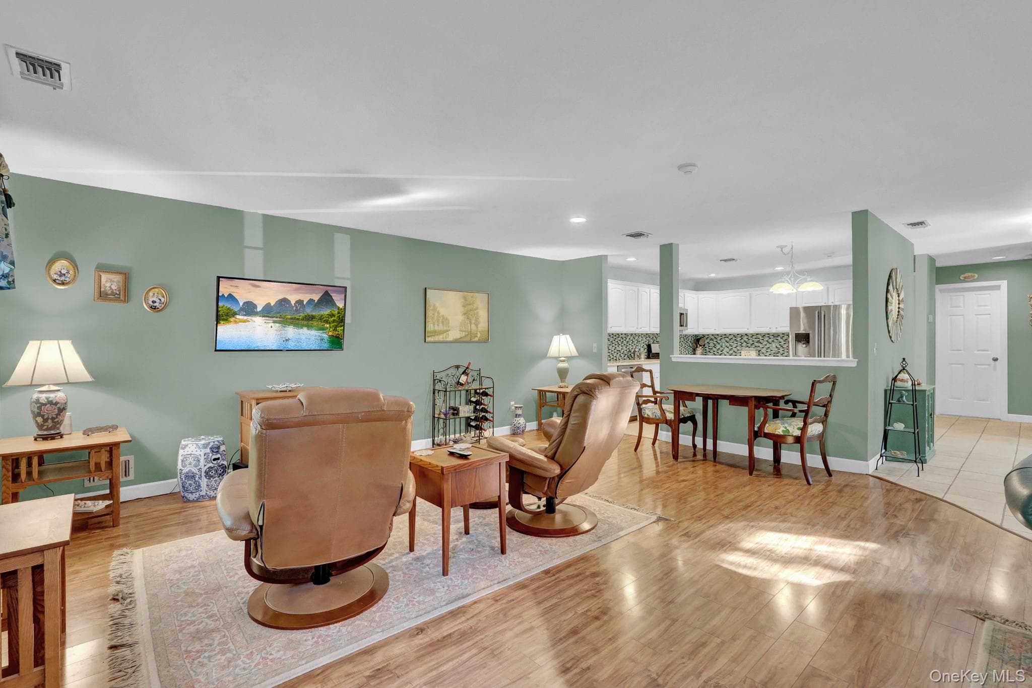 208 Erik Drive thumbnail 8
