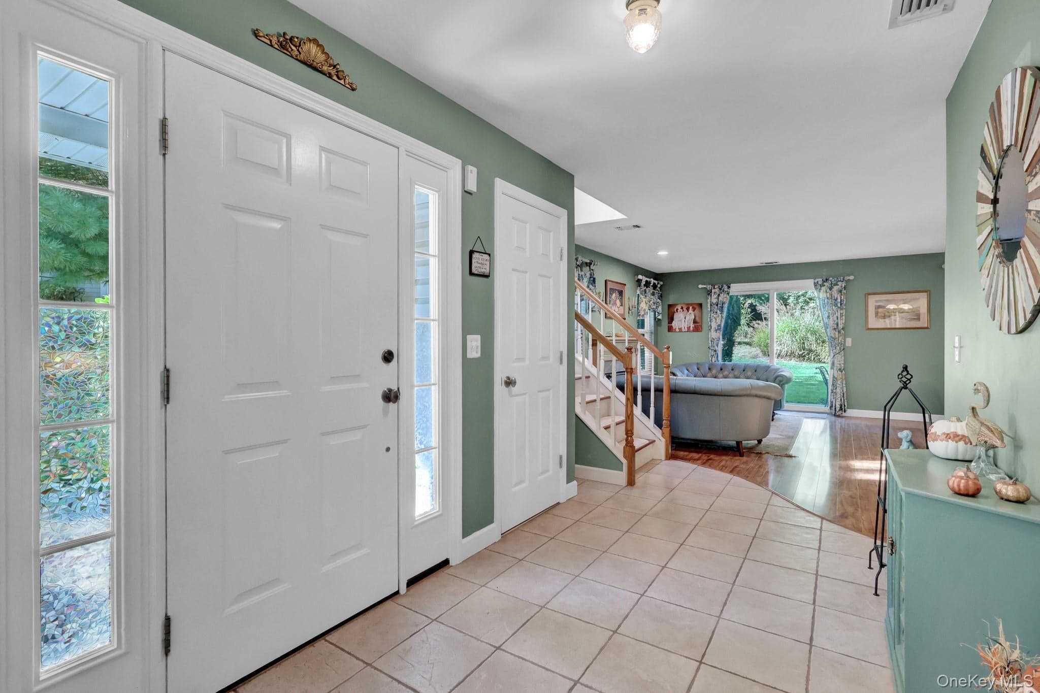 208 Erik Drive thumbnail 17