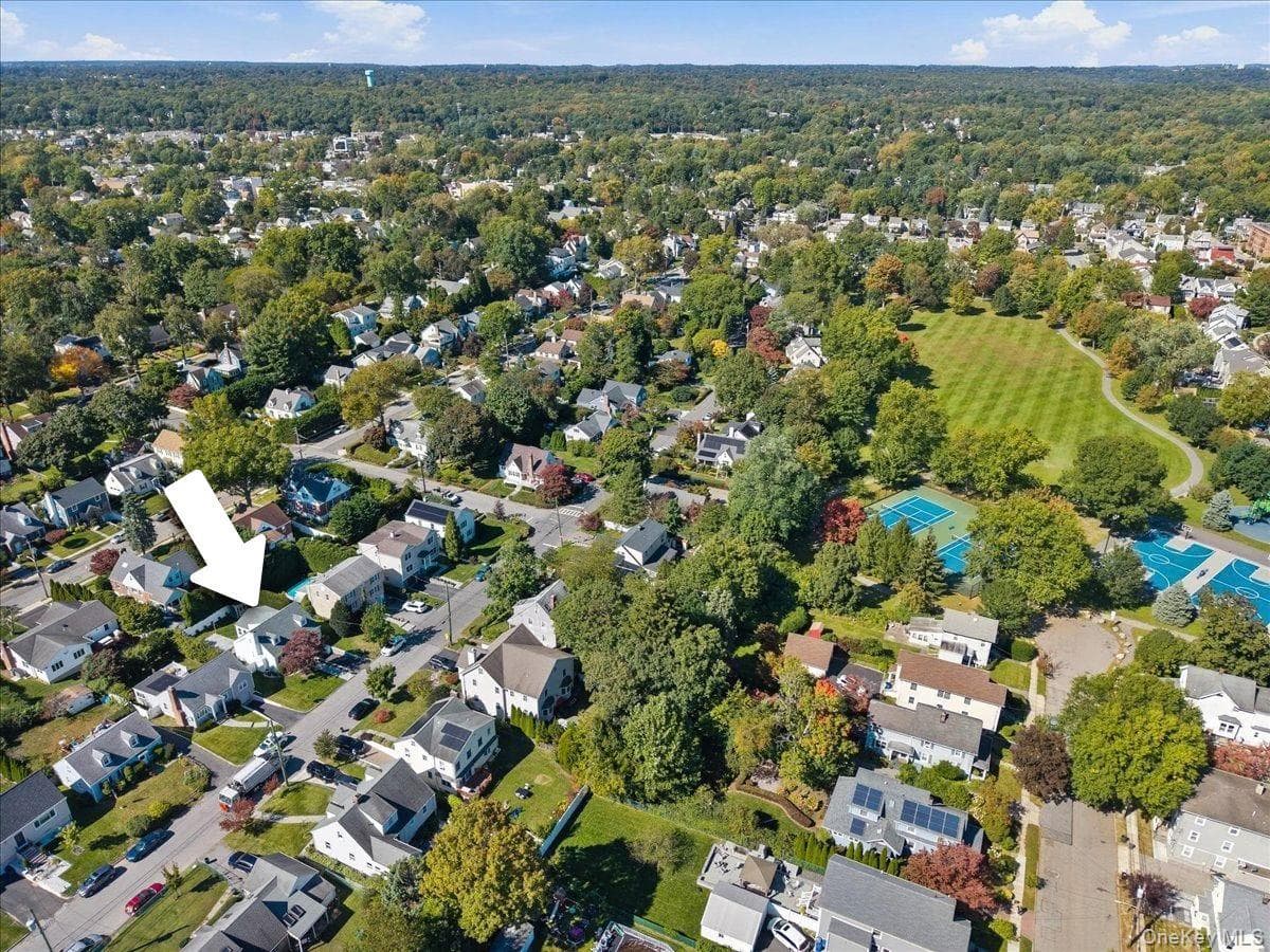 214 Frank Avenue thumbnail 27