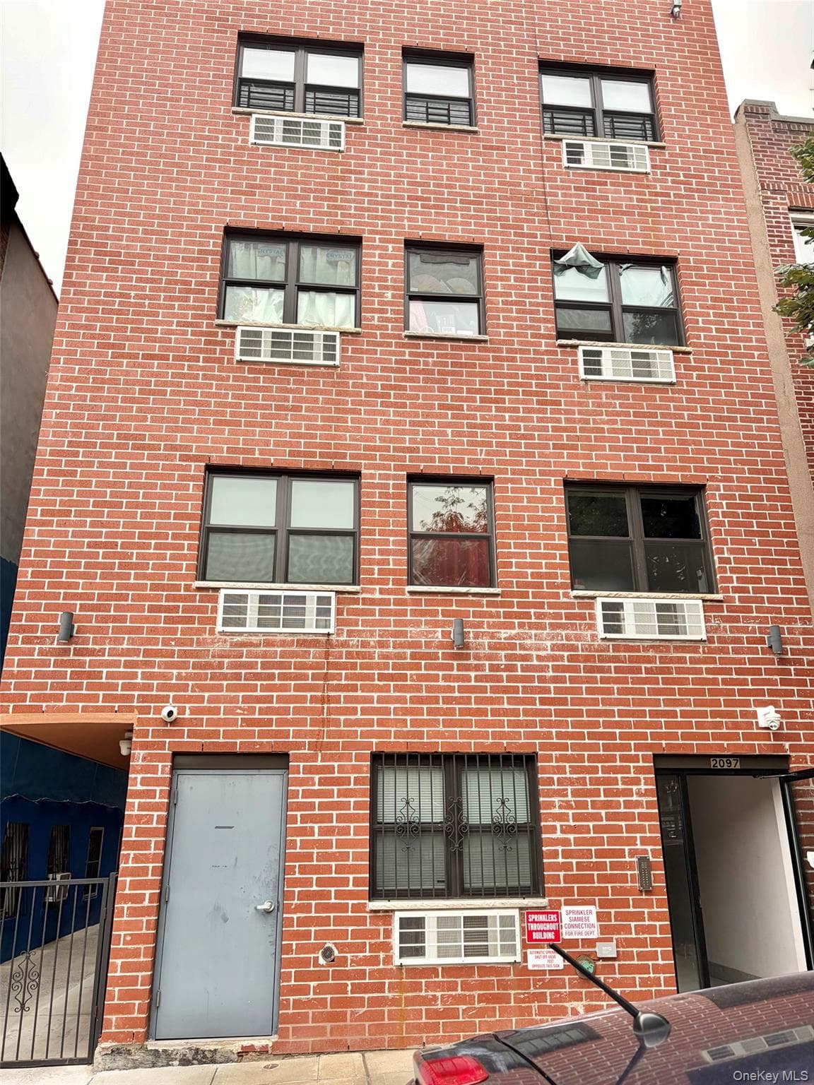 2097 Davidson Avenue thumbnail 19