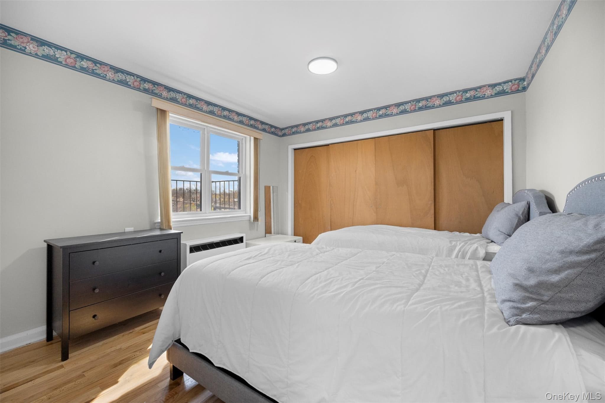 15 Beach Road Unit: 3D thumbnail 14