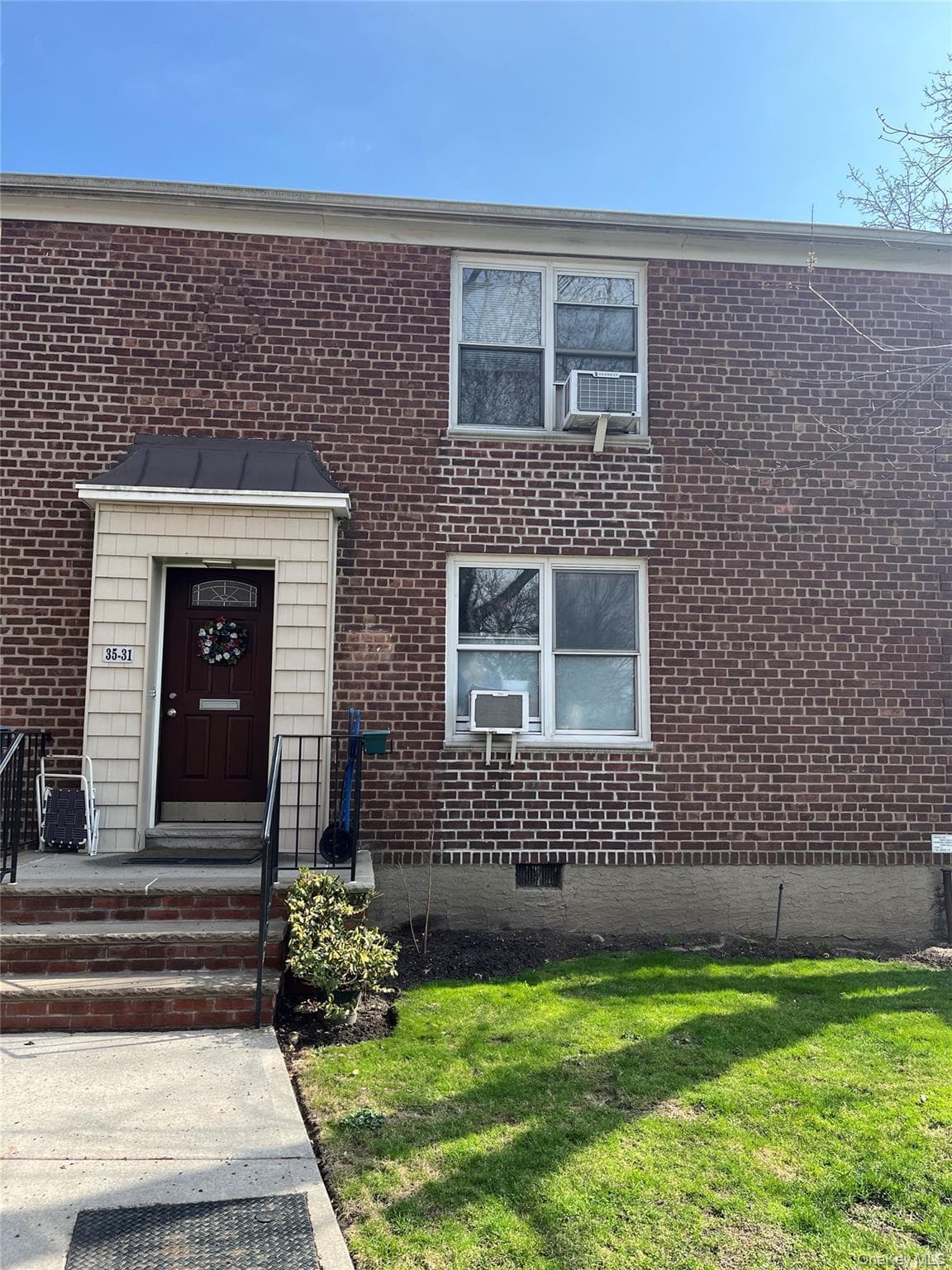 35-31 205 Street St Unit: 302 thumbnail 3