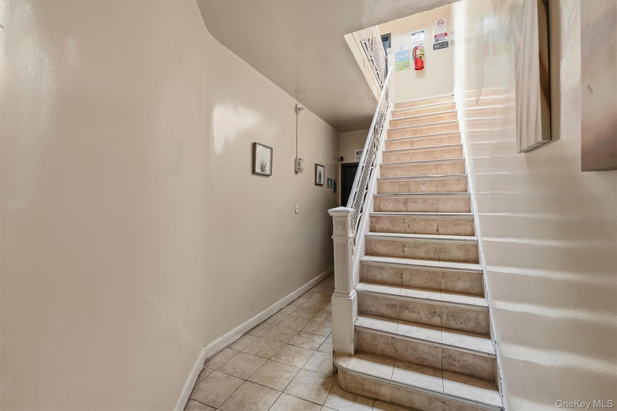 1149 Croes Avenue thumbnail 3