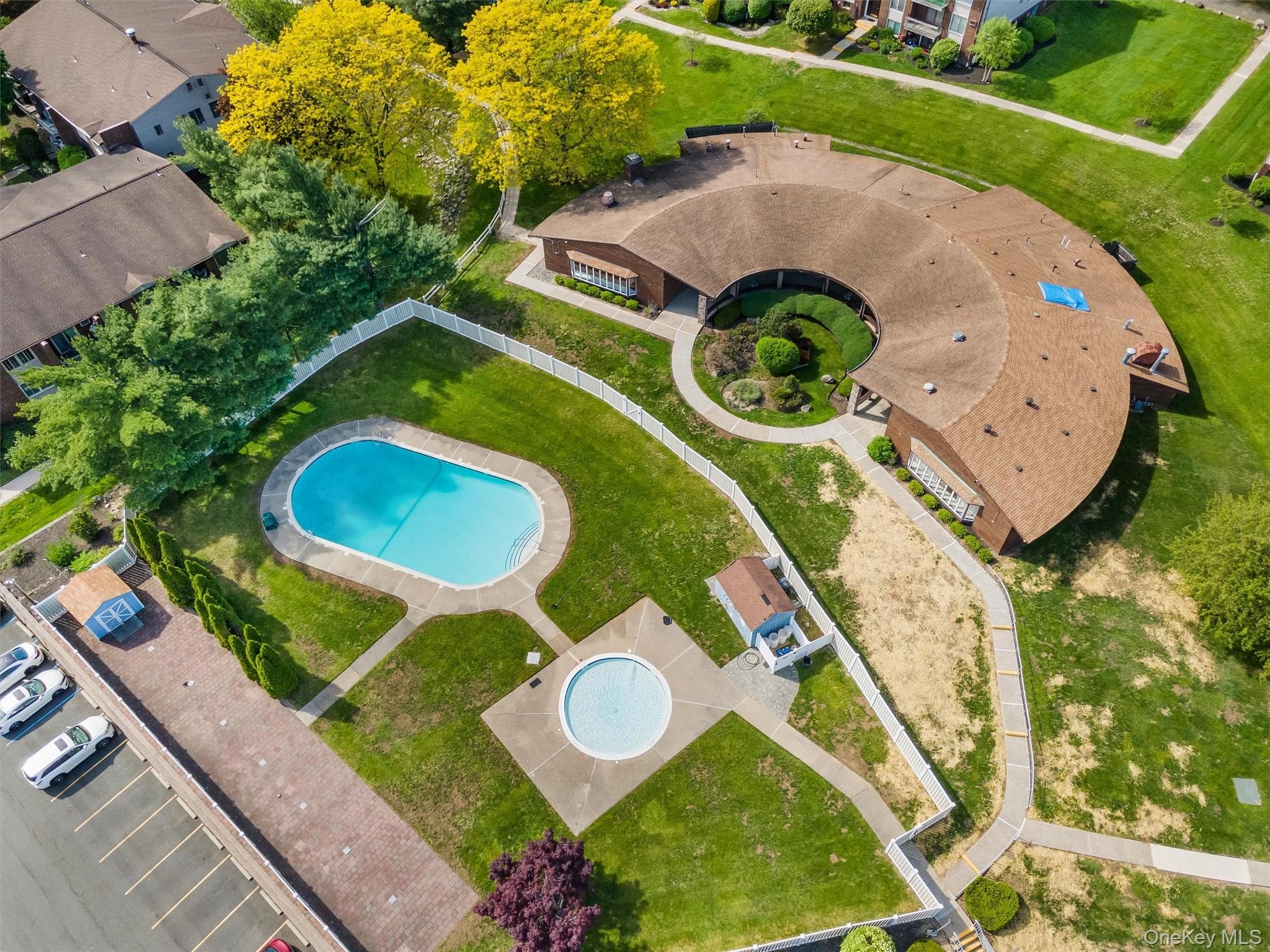 206 Country Club Lane thumbnail 37