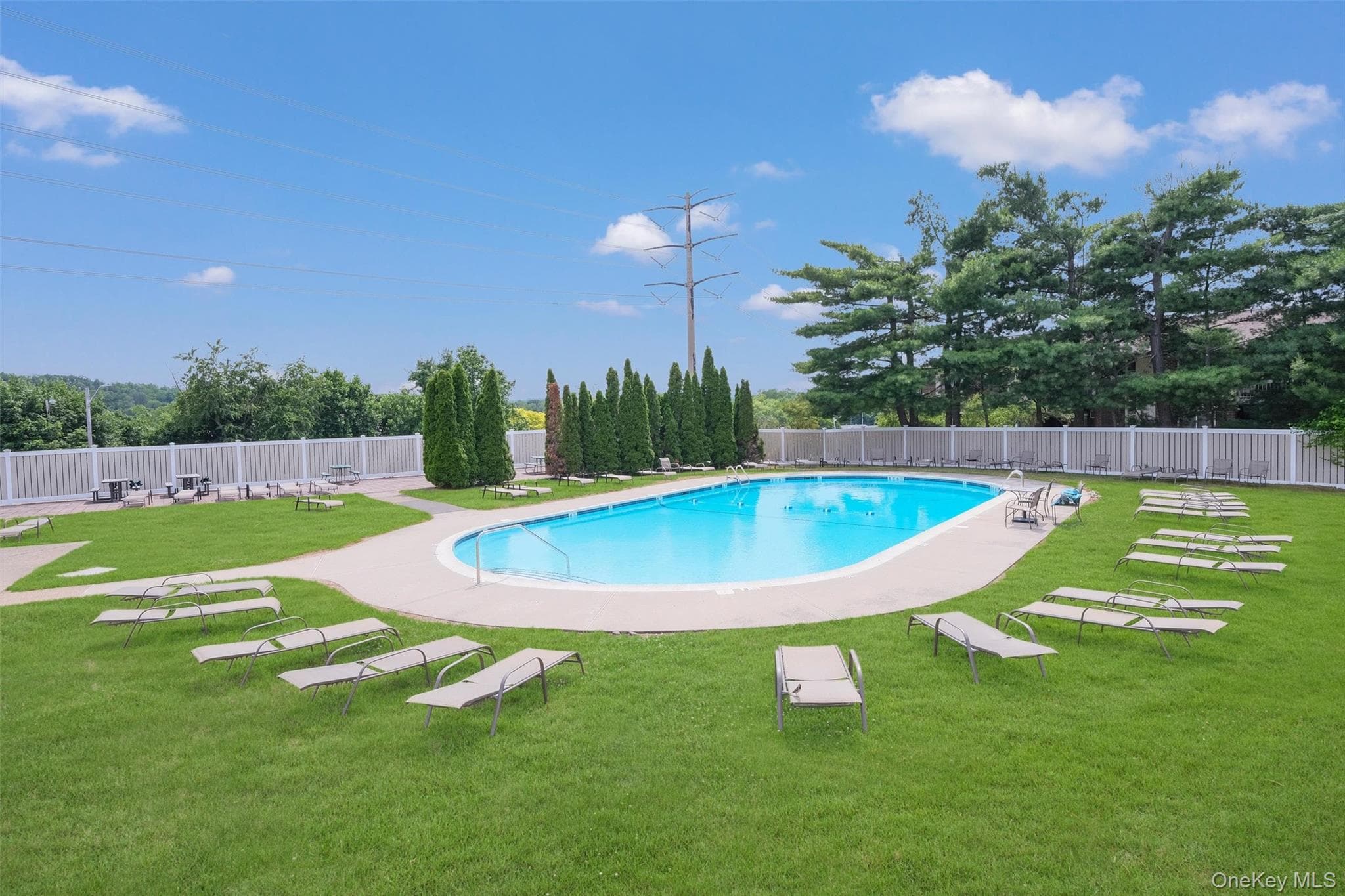 206 Country Club Lane thumbnail 35