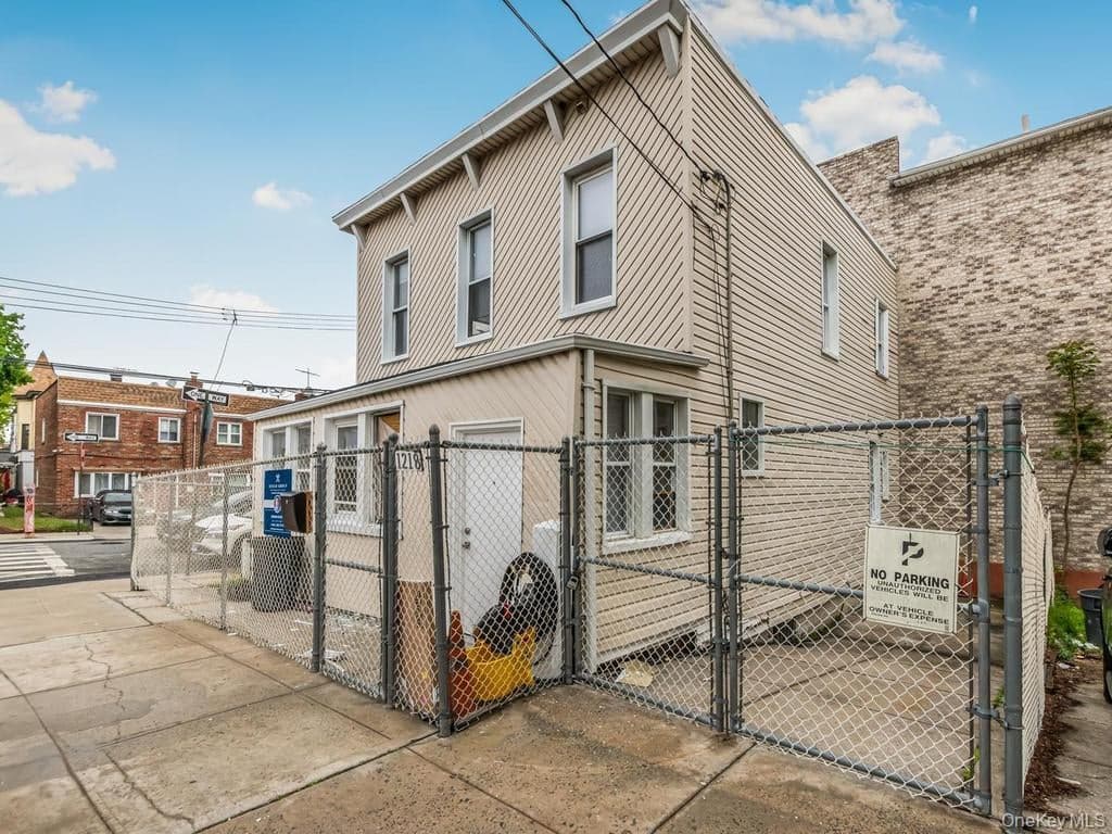 1218 Havemeyer Avenue thumbnail 2