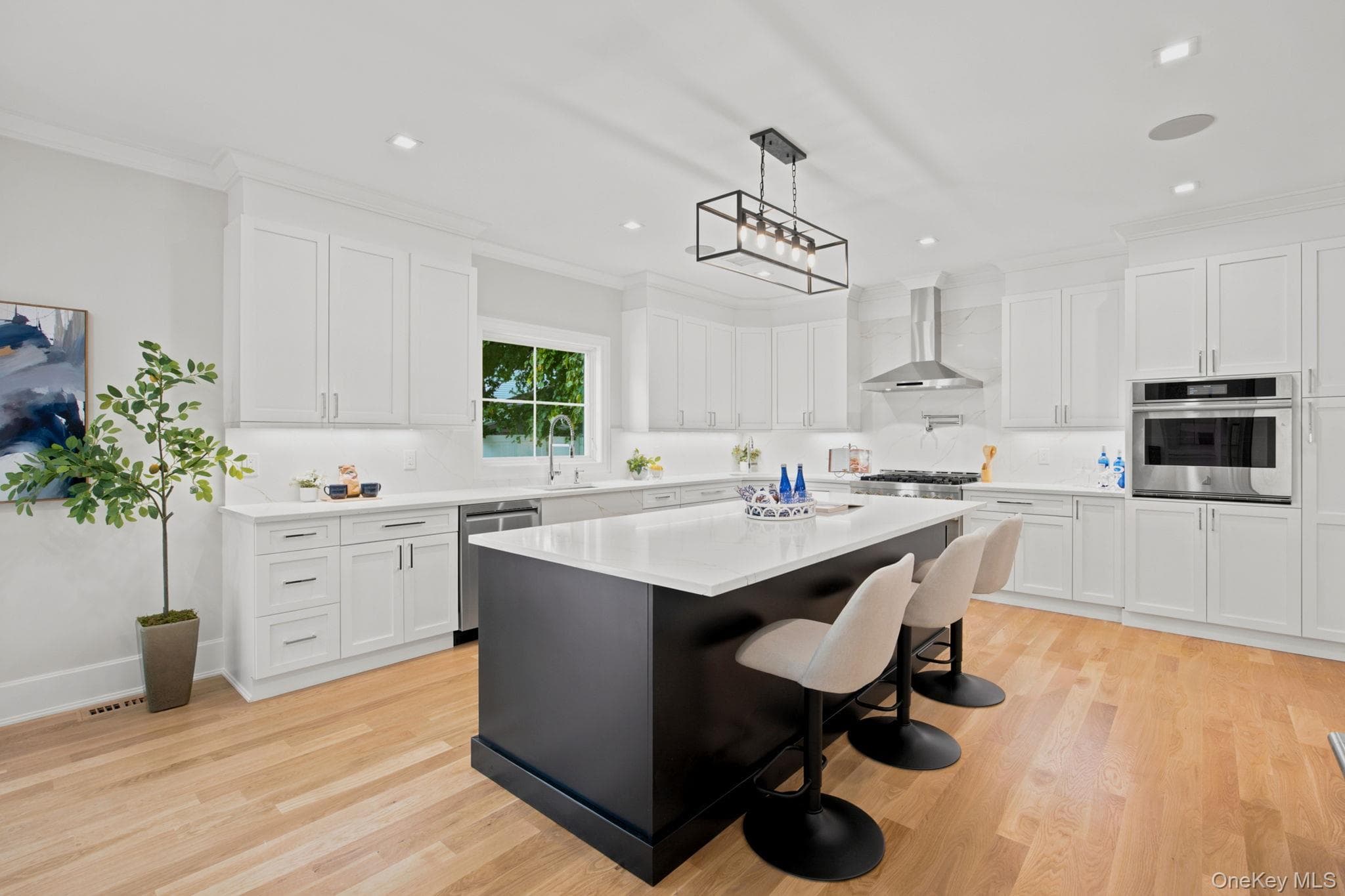 400 Langley Avenue thumbnail 11