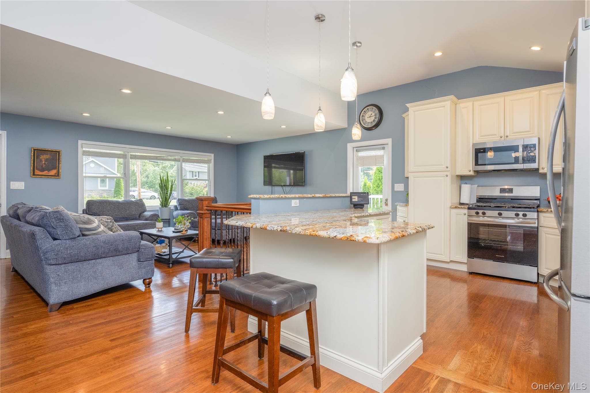 395 Ehrhardt Road thumbnail 4
