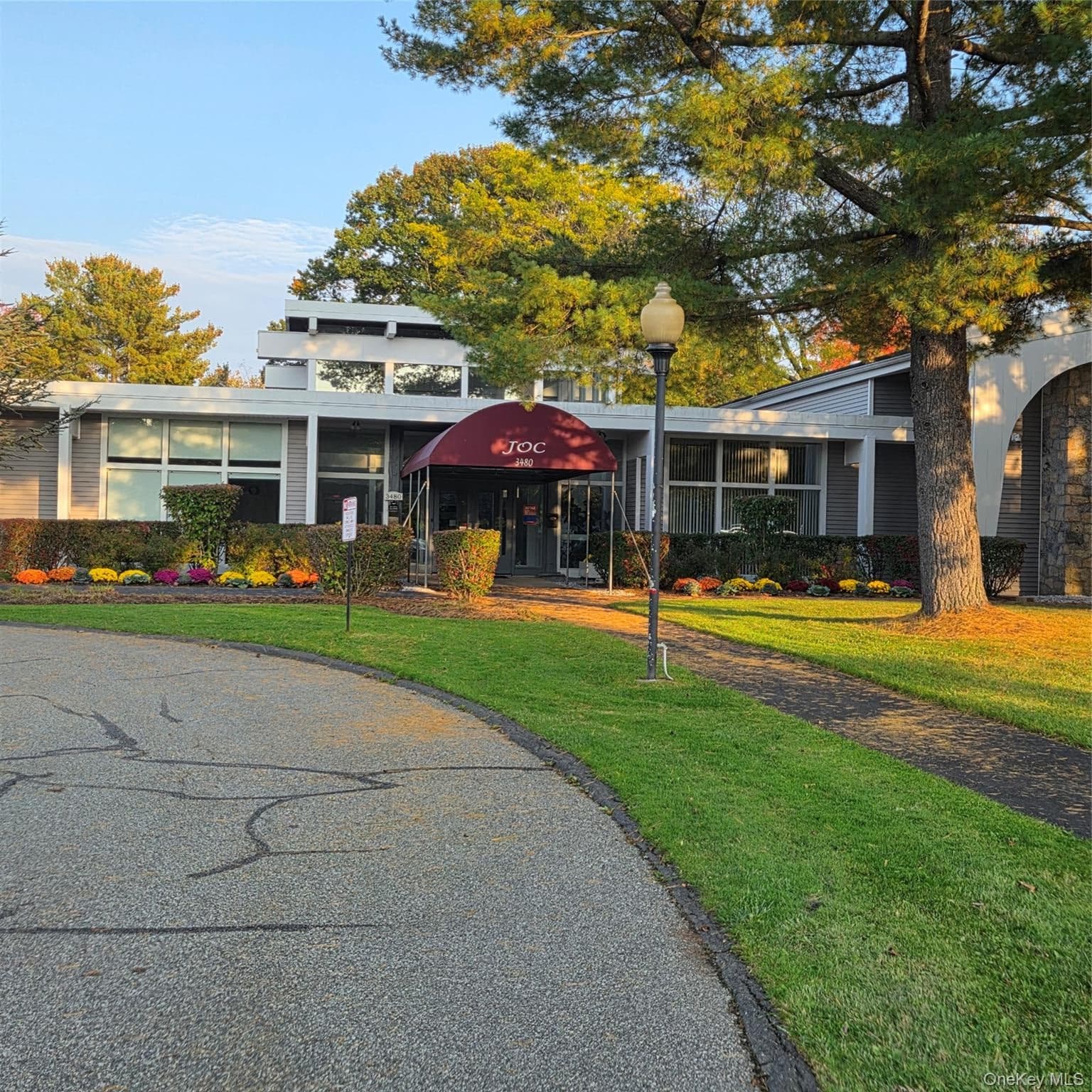 163 Carriage Court Unit: A thumbnail 12