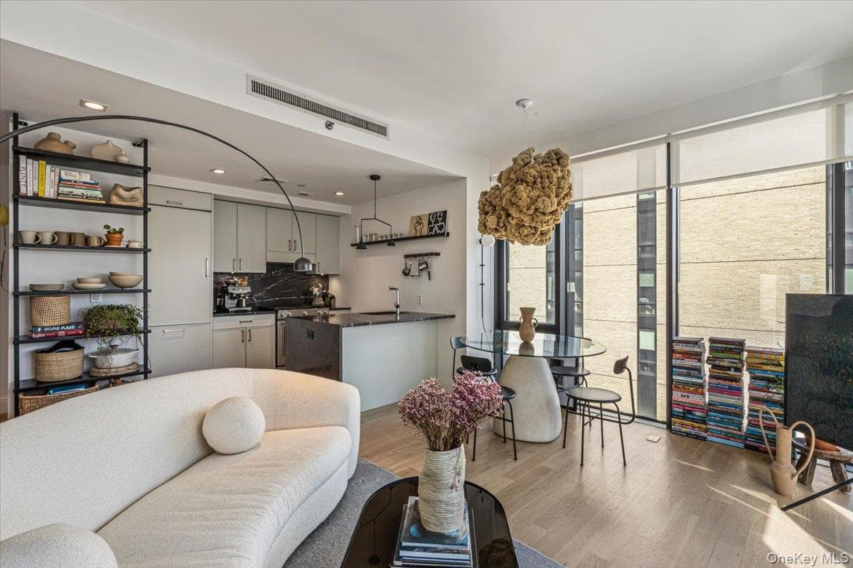 554 4th Avenue Unit: 7B, Brooklyn