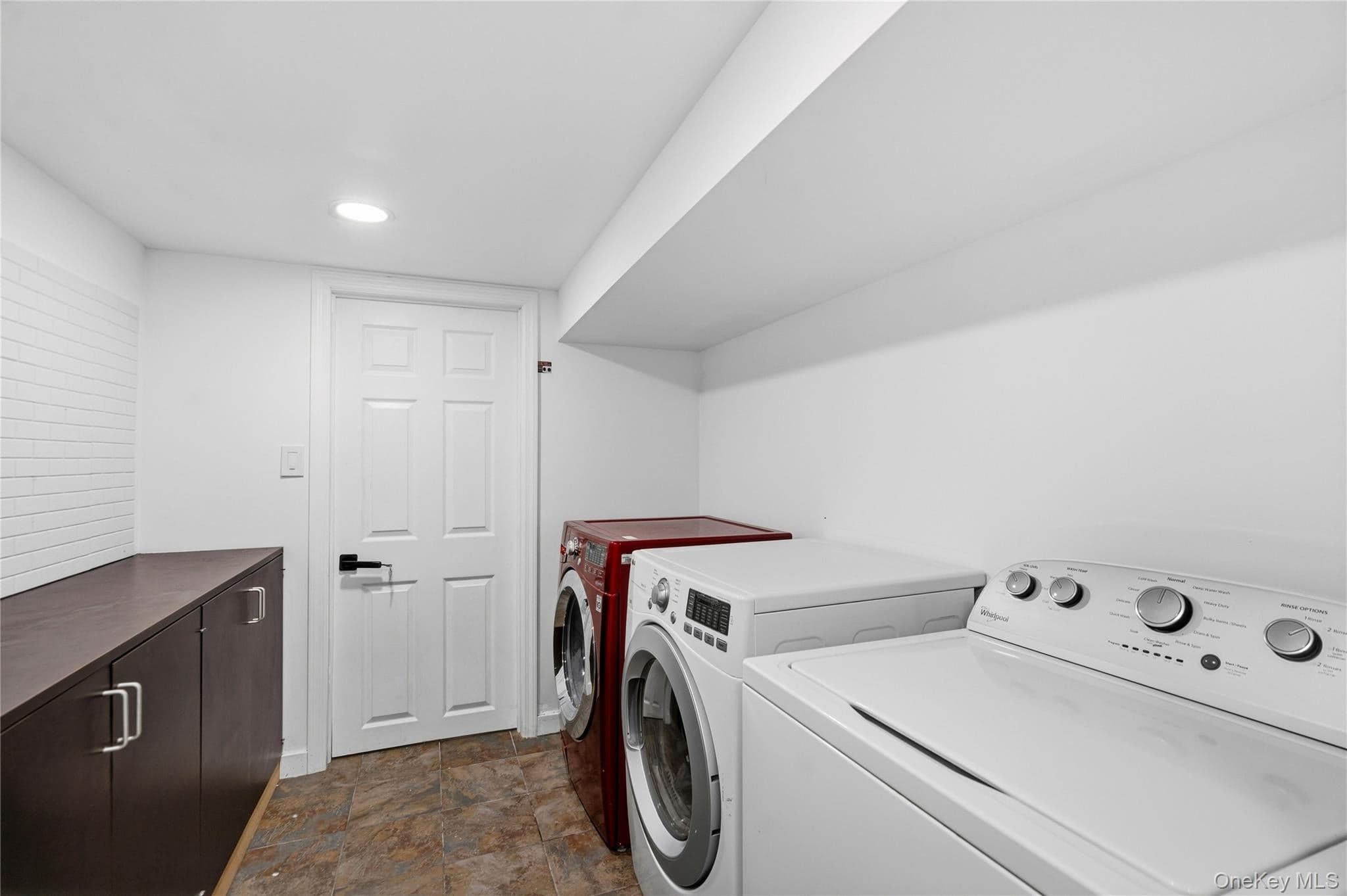 77 Winchester Drive thumbnail 18