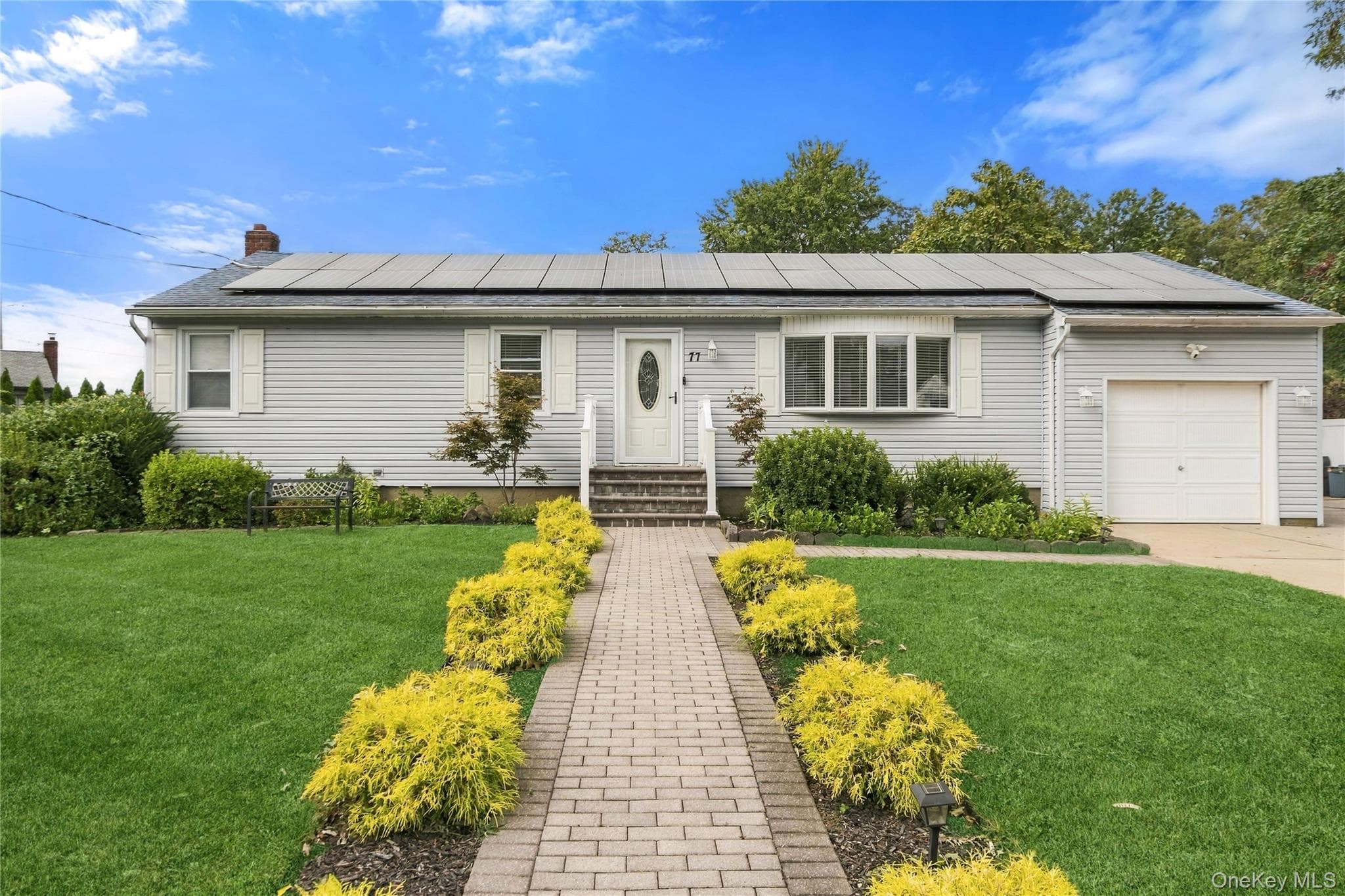 77 Winchester Drive, Lindenhurst