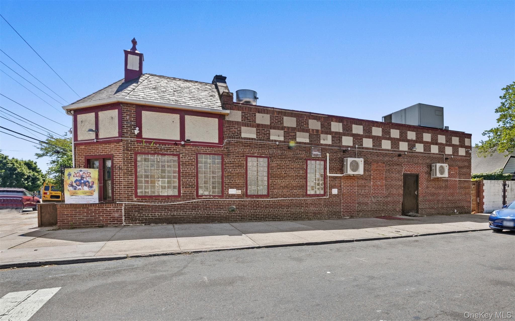 227-02 Linden Boulevard thumbnail 2