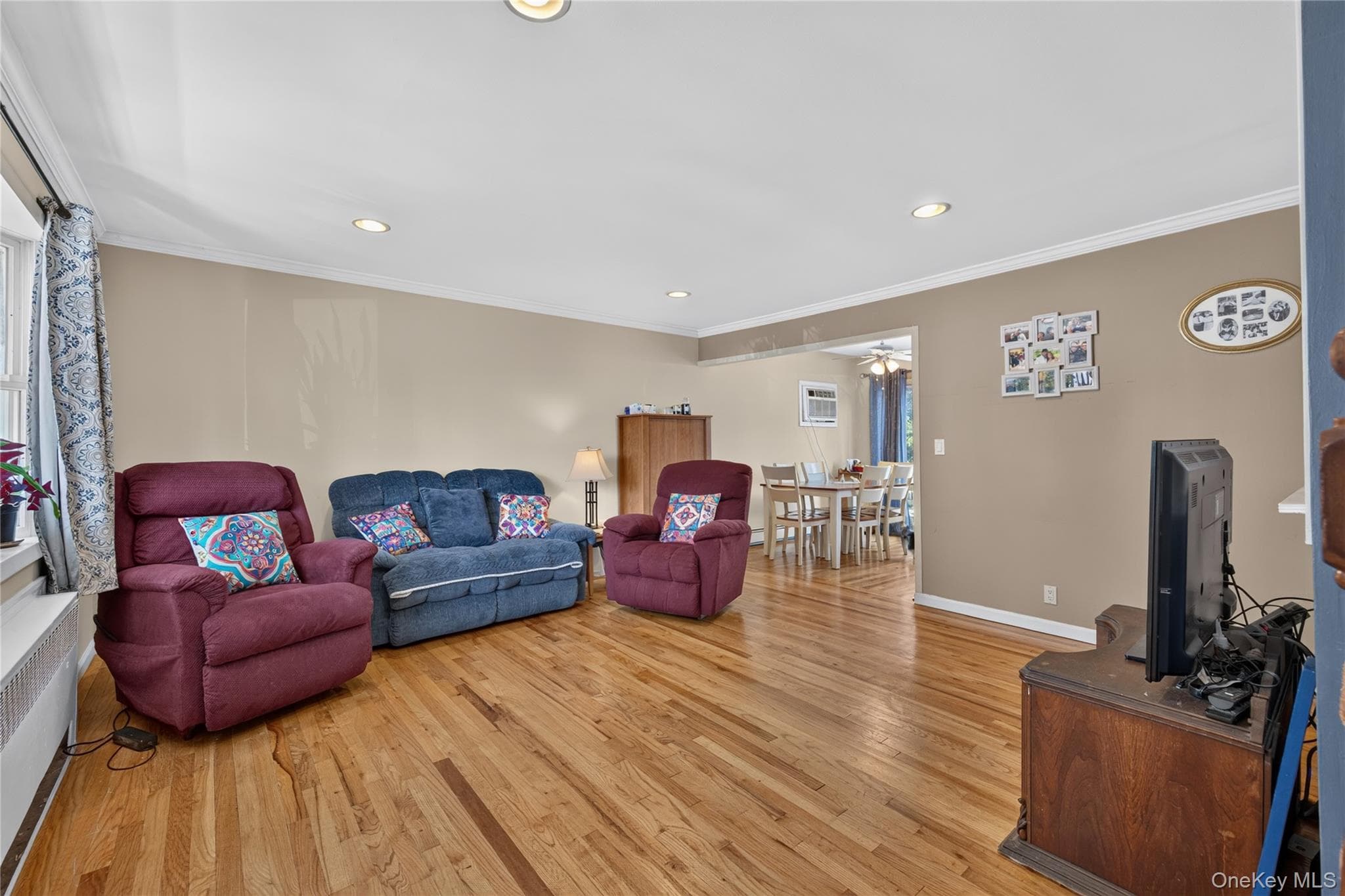 88 Crestwood Boulevard thumbnail 5