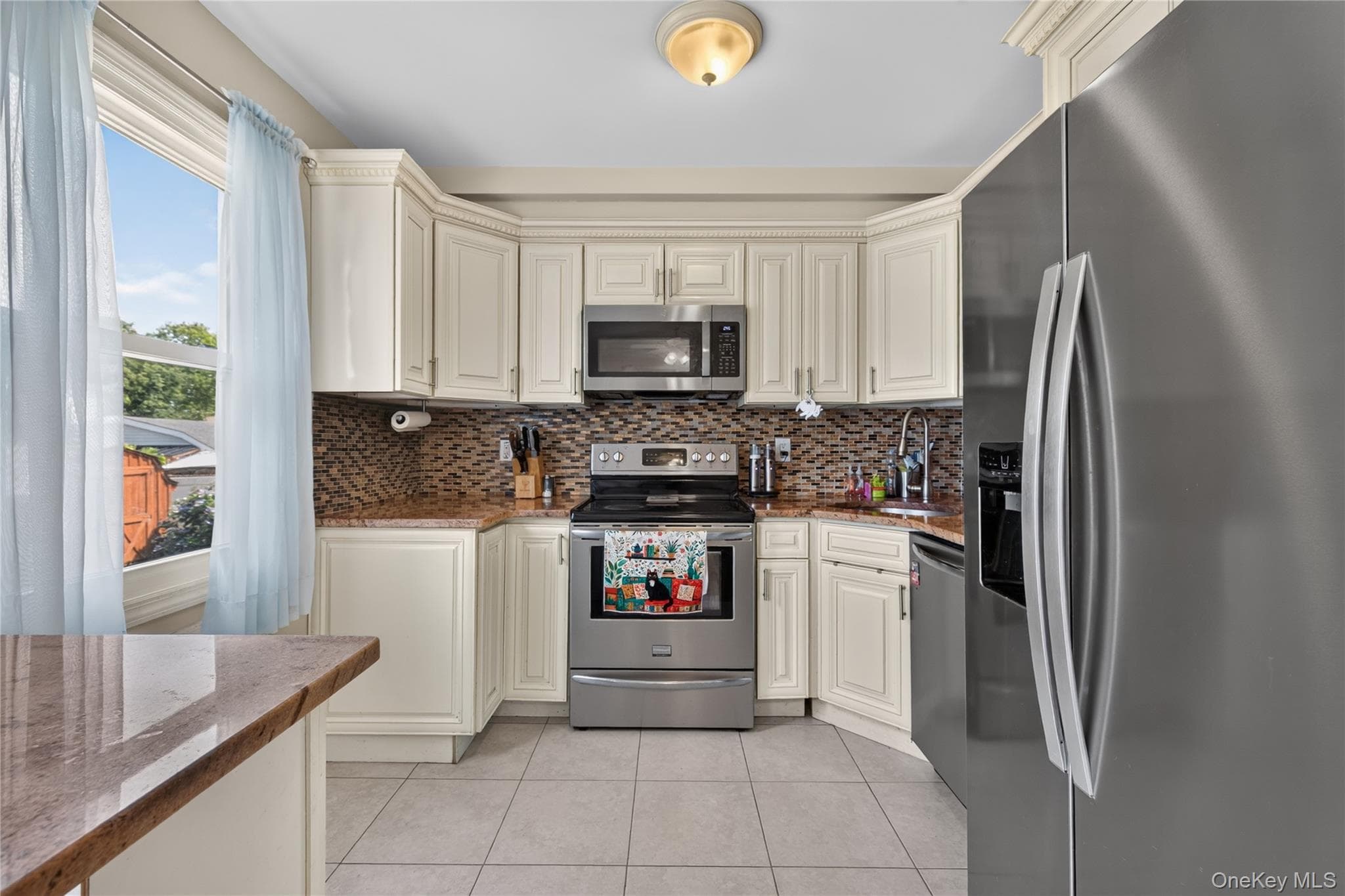 88 Crestwood Boulevard thumbnail 9