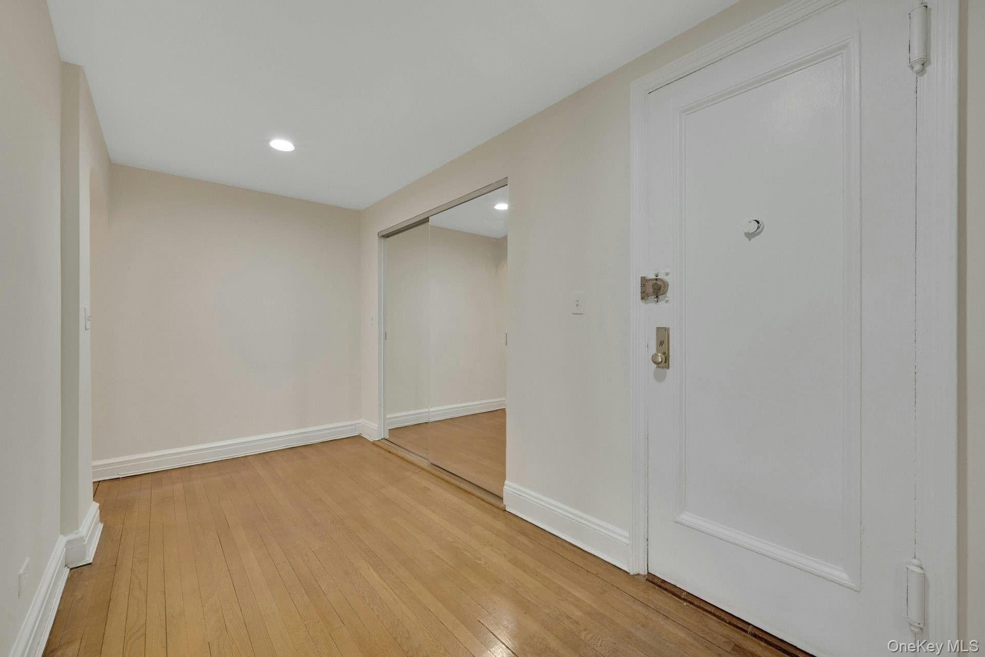 280 Bronxville Road Unit: 5X thumbnail 5