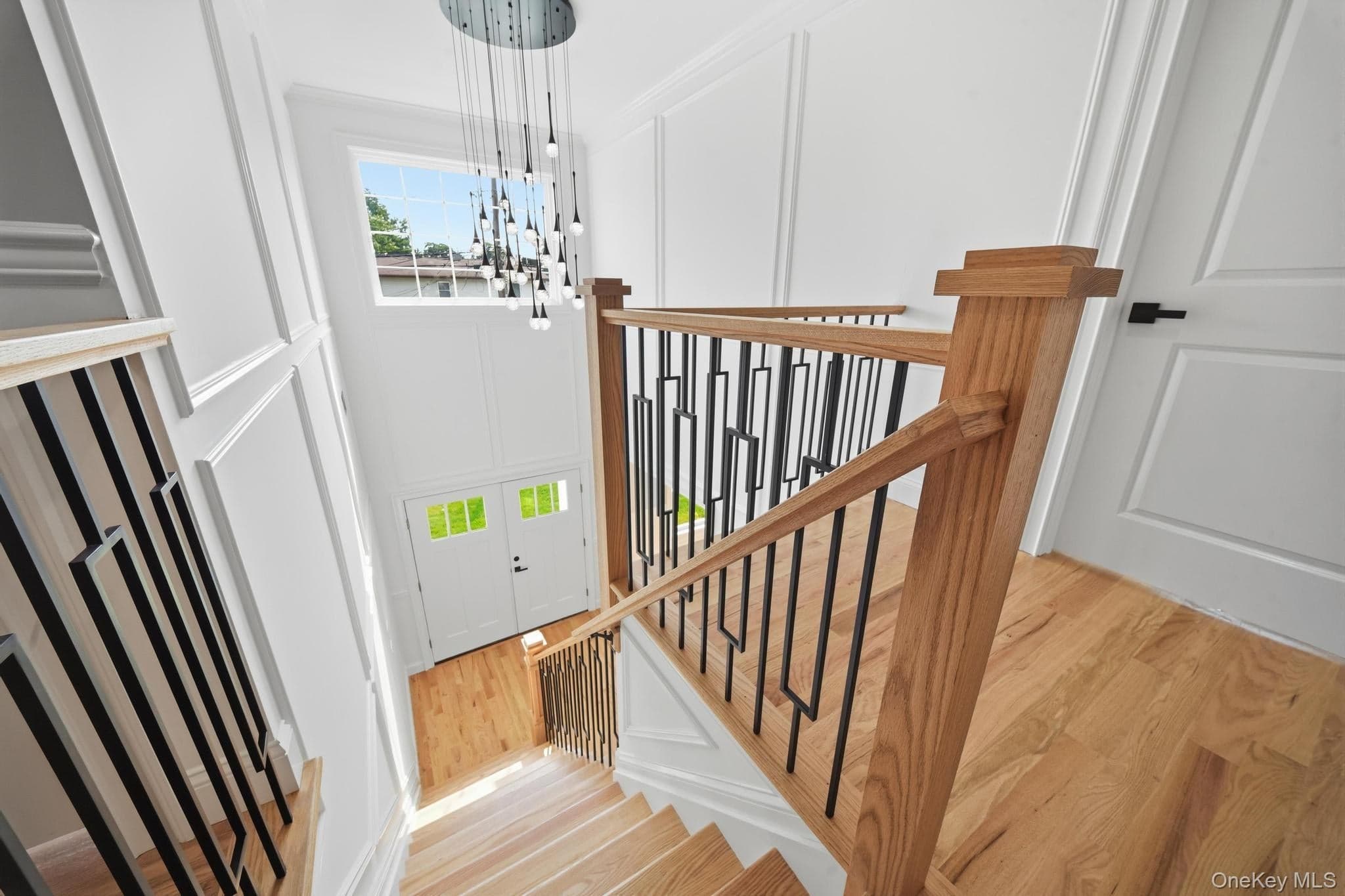 1586 Maeder Avenue thumbnail 24