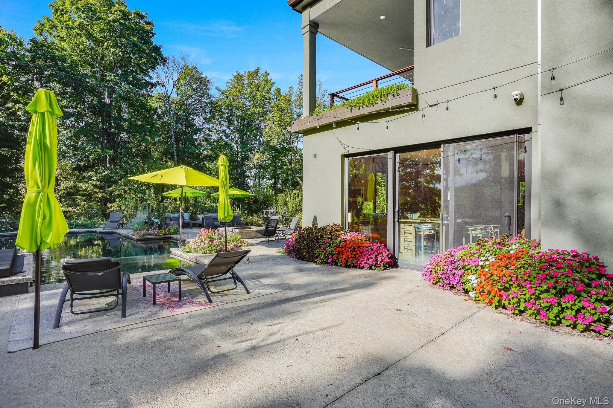 215 Smith Road thumbnail 28