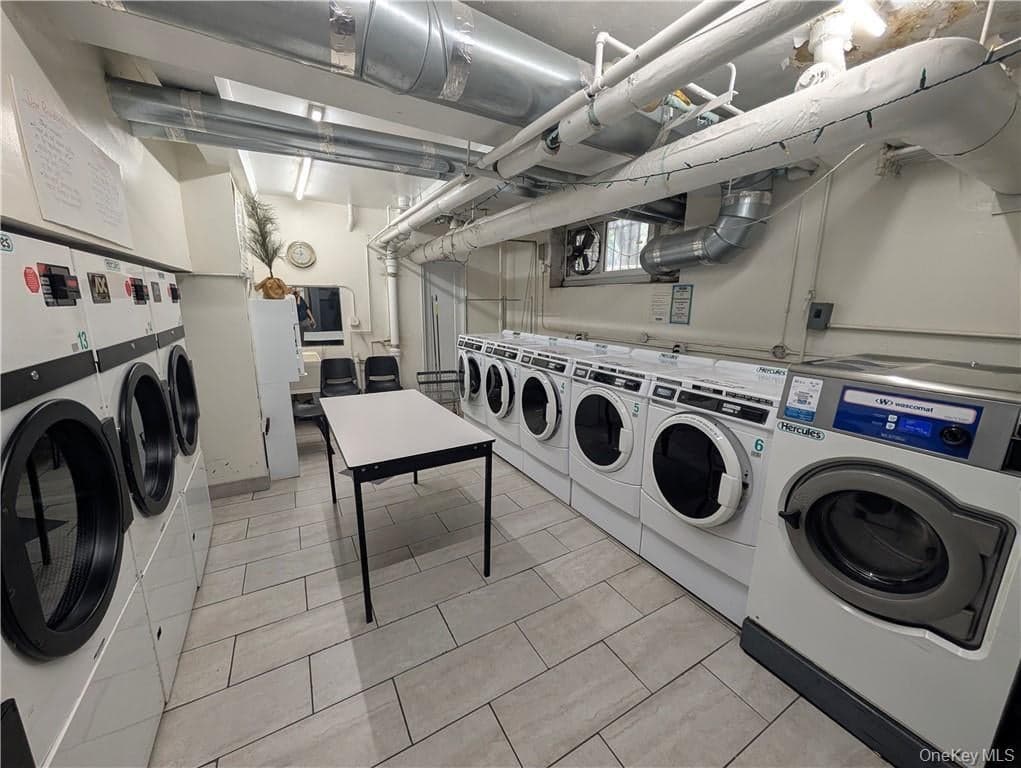 8511 34th Avenue Unit: 3H thumbnail 9