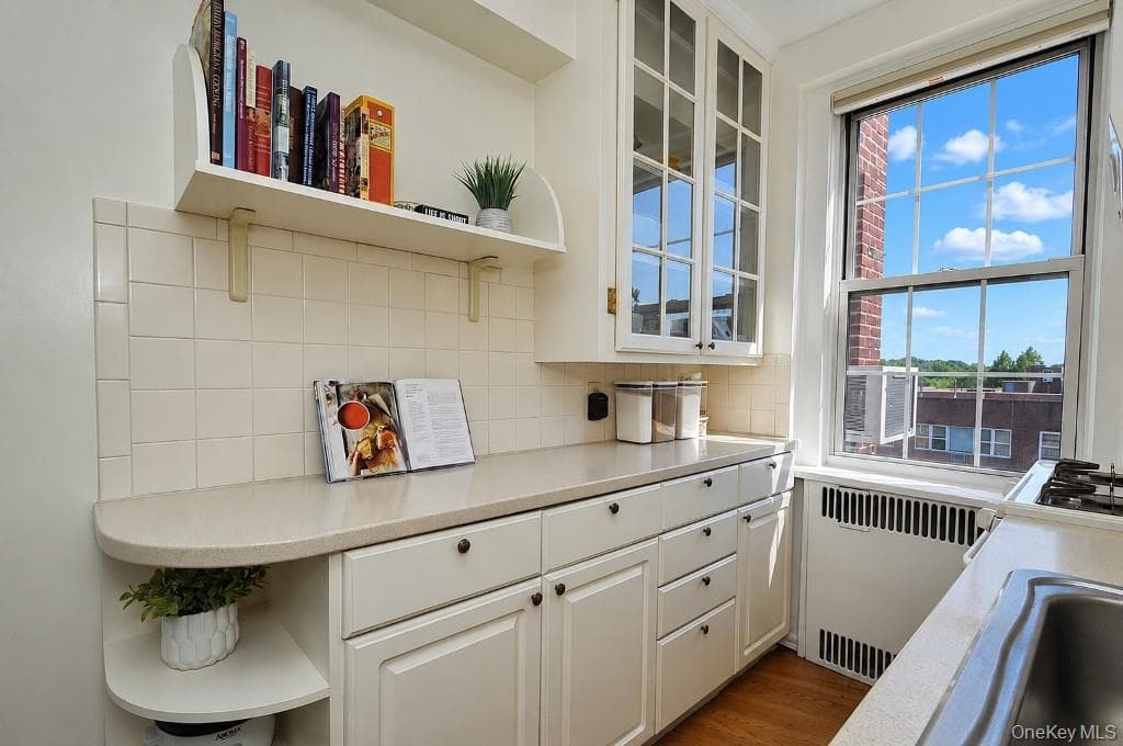 253 Garth Road Unit: 6F thumbnail 8