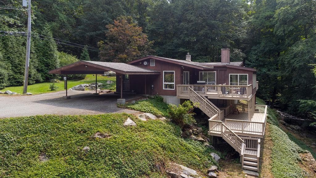 599 Hortontown Road, Hopewell Junction