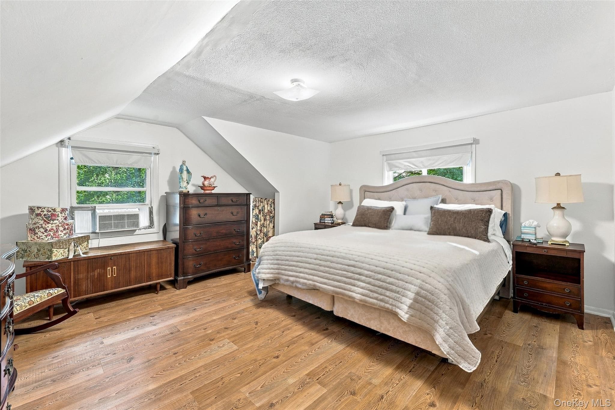 3507 Strang Boulevard thumbnail 17