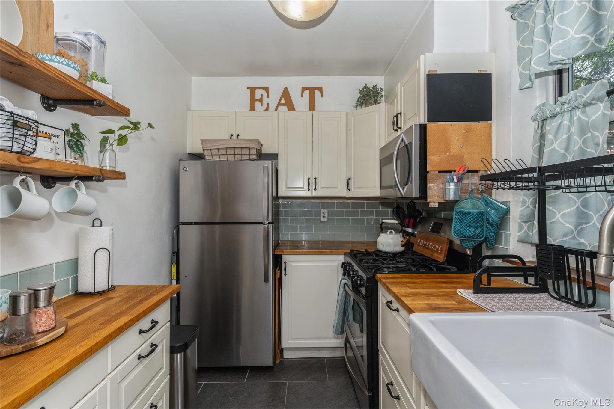 205-15 36th Avenue Unit: 378 thumbnail 6