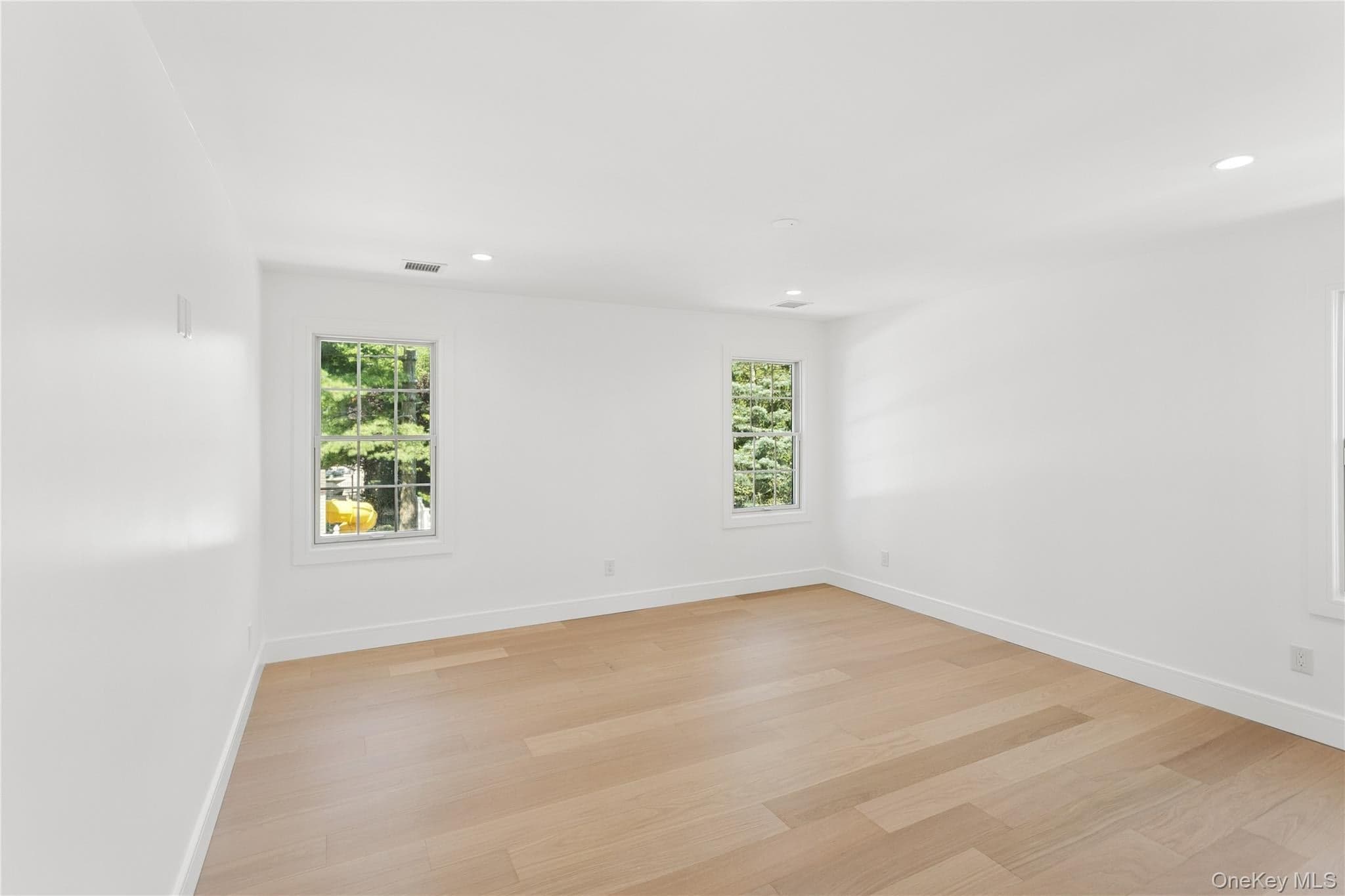 1222 Powell Avenue thumbnail 28
