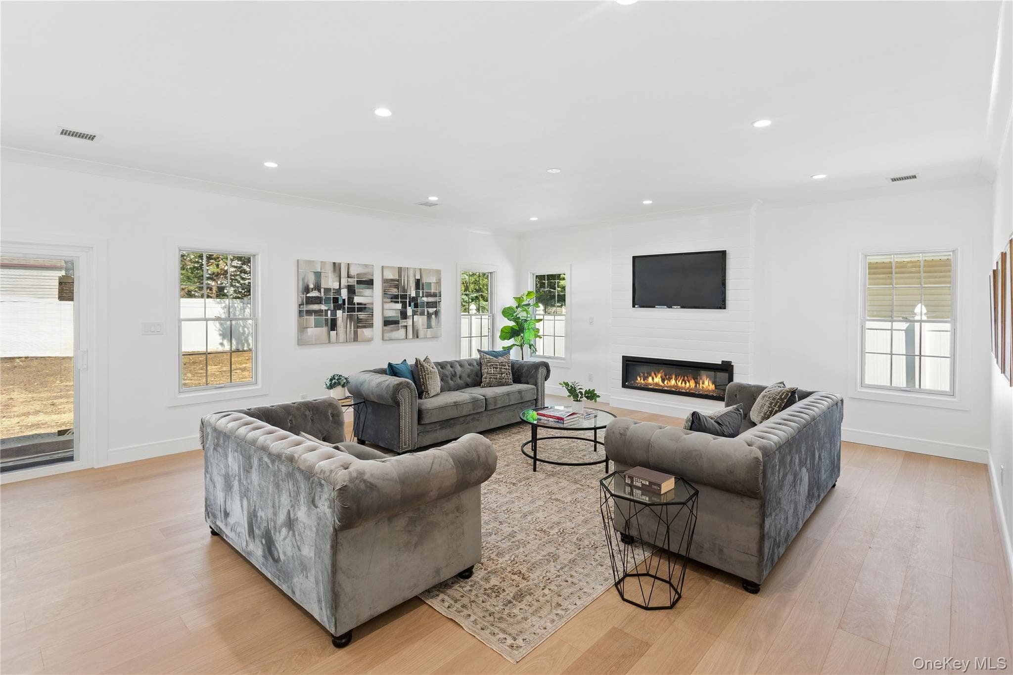 1222 Powell Avenue thumbnail 19