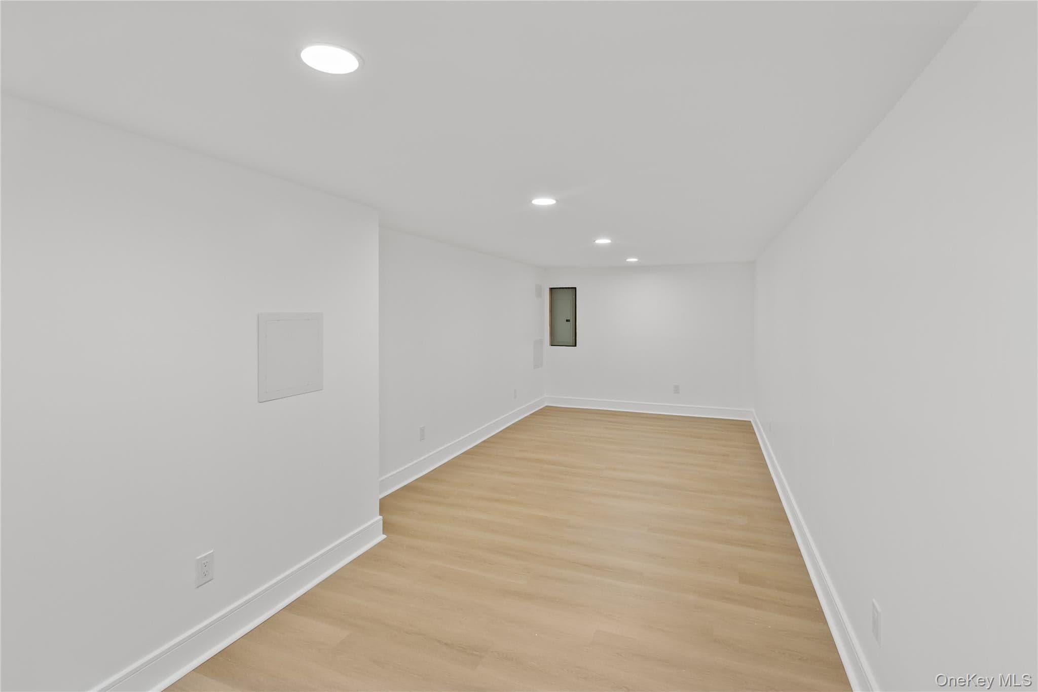 1222 Powell Avenue thumbnail 37