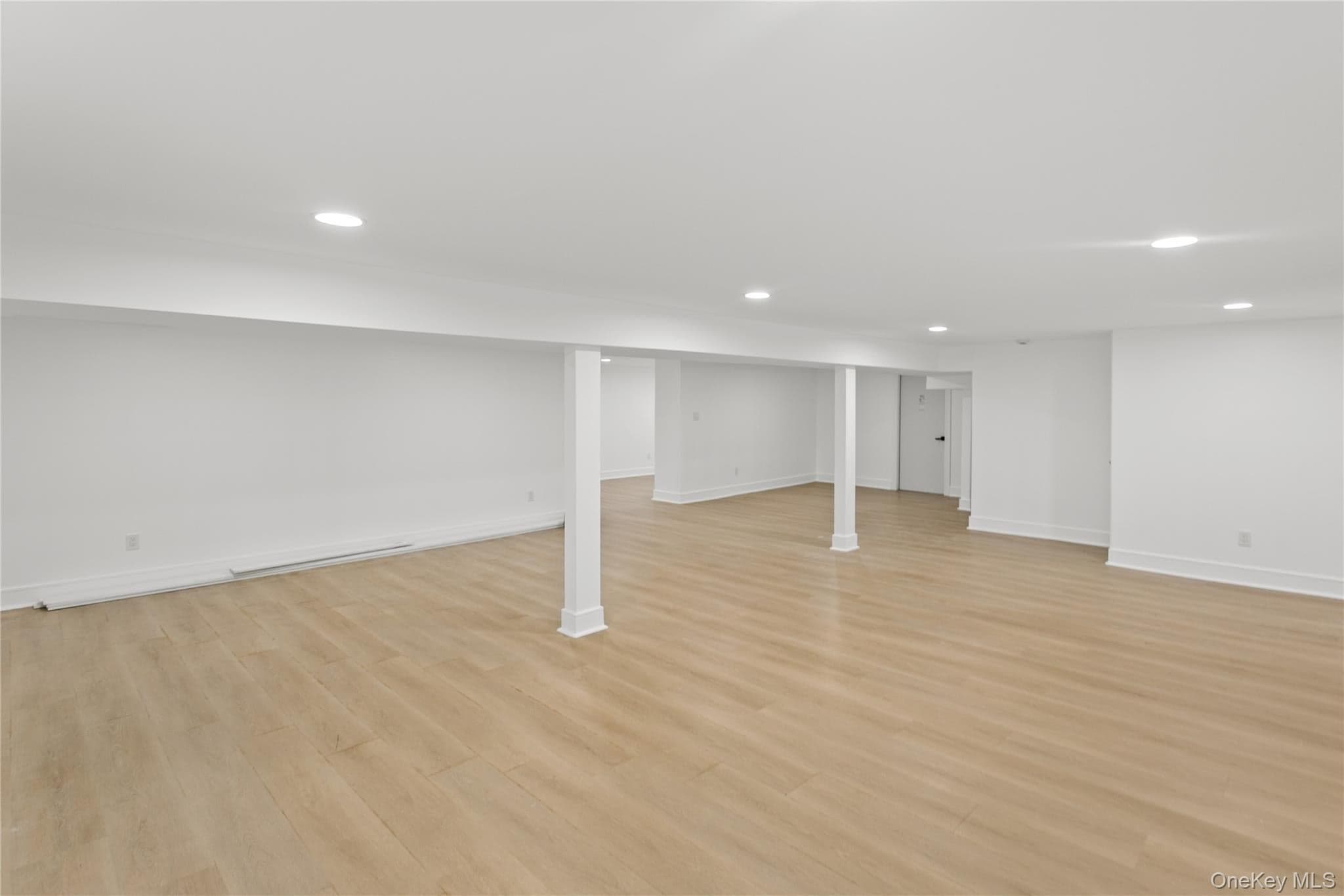 1222 Powell Avenue thumbnail 39