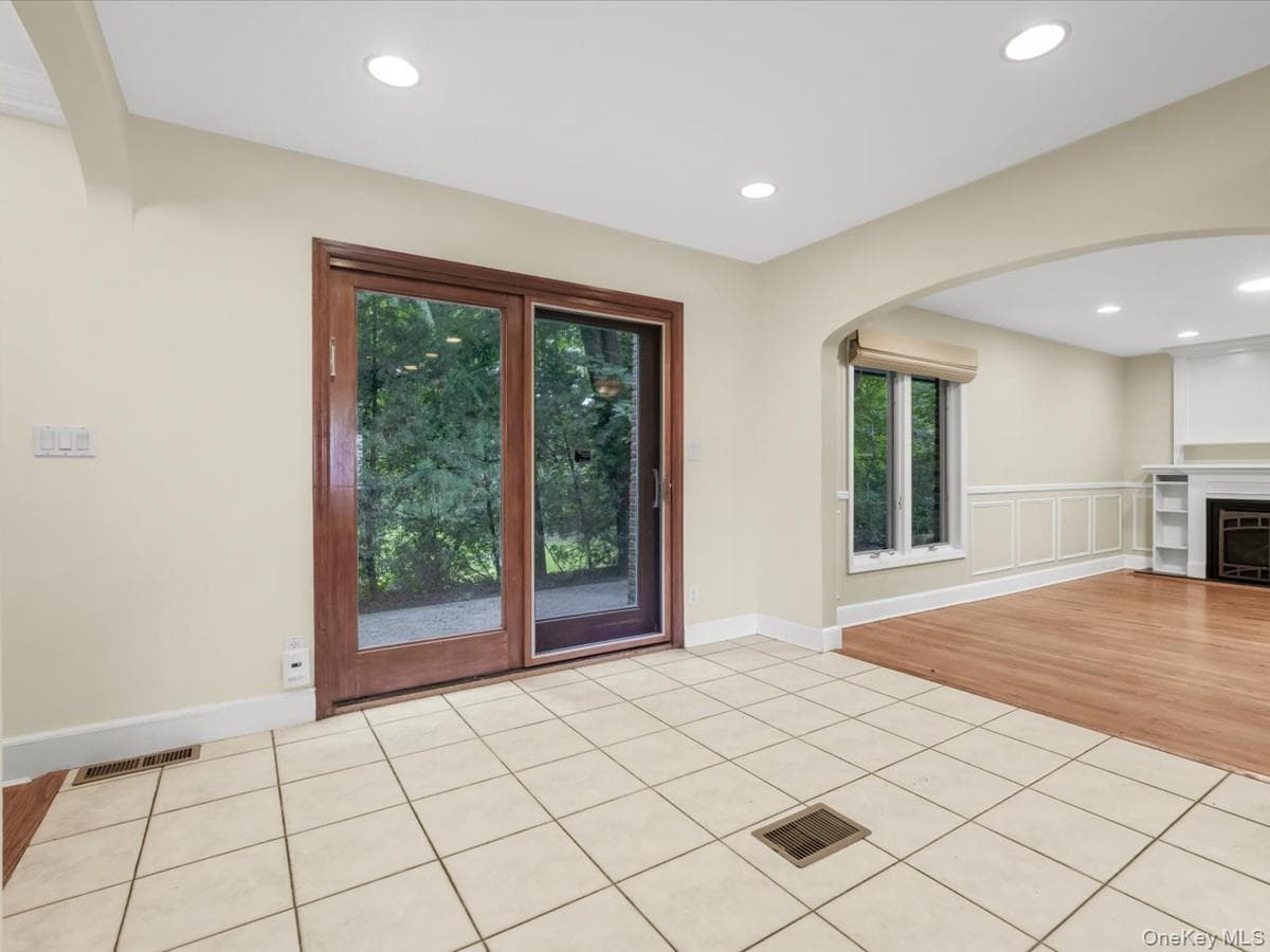 2 Amherst Road thumbnail 14