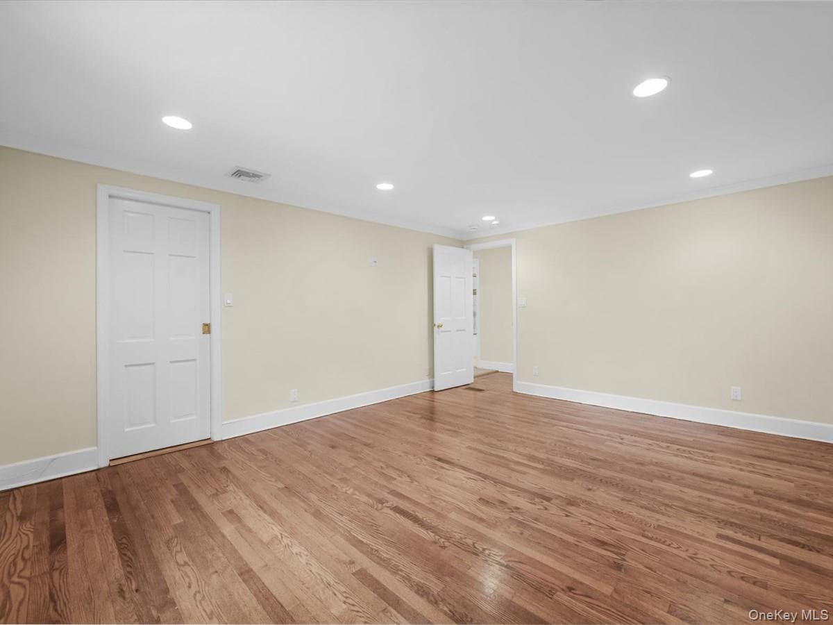 2 Amherst Road thumbnail 26