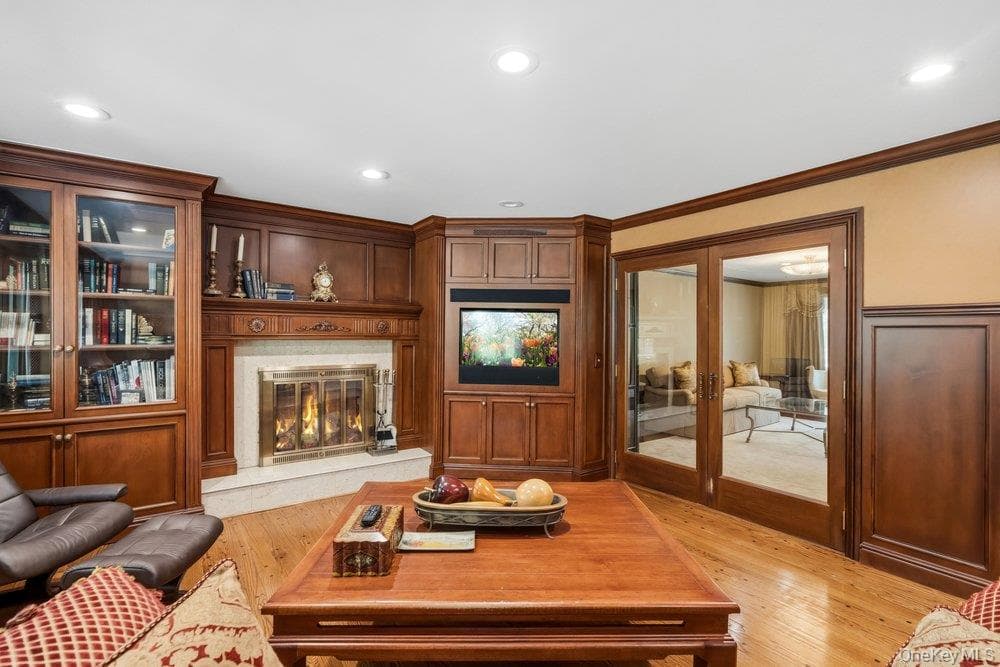 119 Plainview Road thumbnail 16