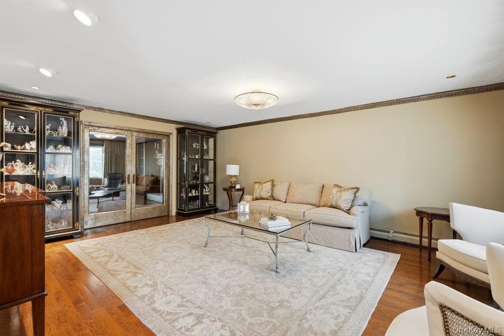 119 Plainview Road thumbnail 10