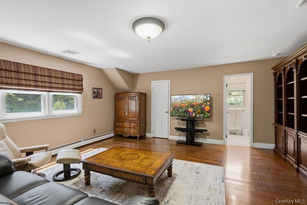 119 Plainview Road thumbnail 36