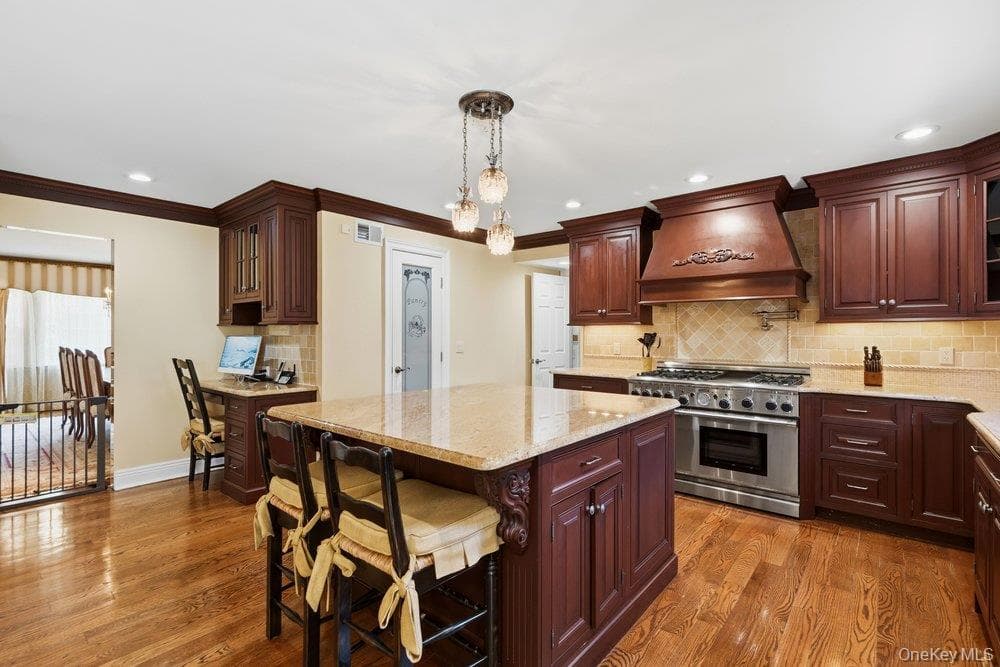 119 Plainview Road thumbnail 19