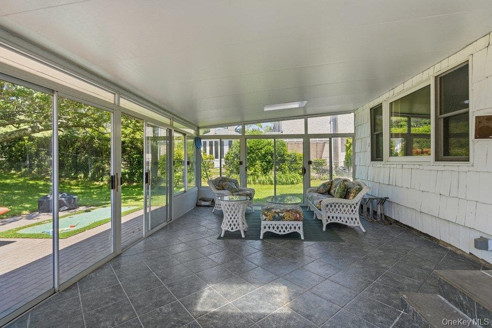 119 Plainview Road thumbnail 45