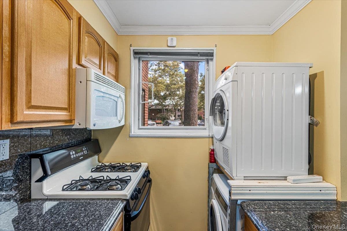 218-19 68th Avenue Unit: 1 thumbnail 5
