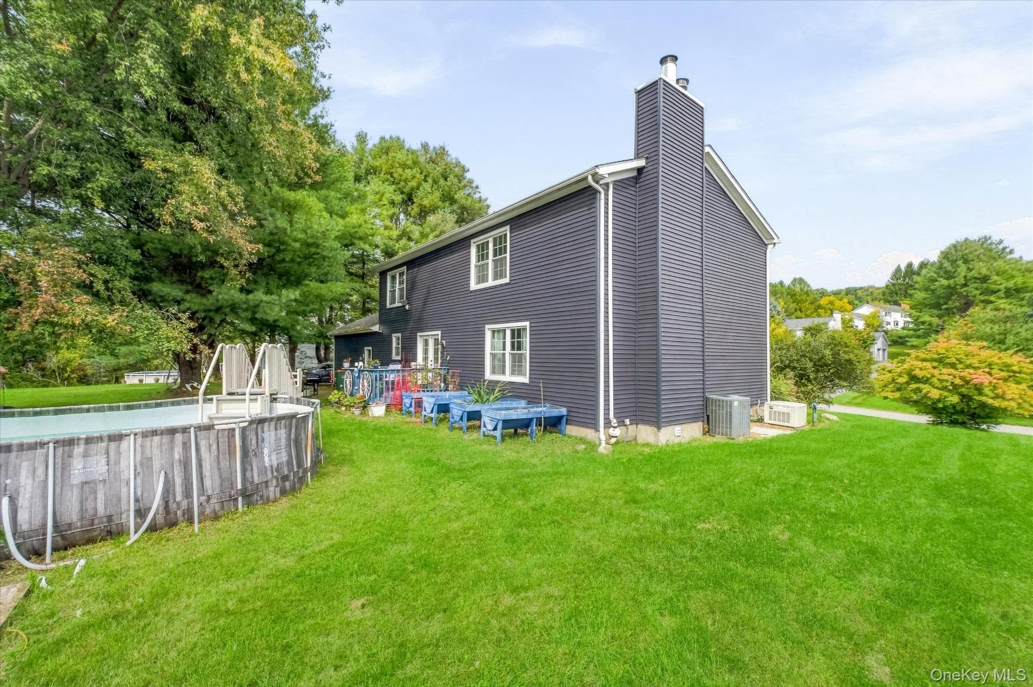 84 Stowe Drive thumbnail 23