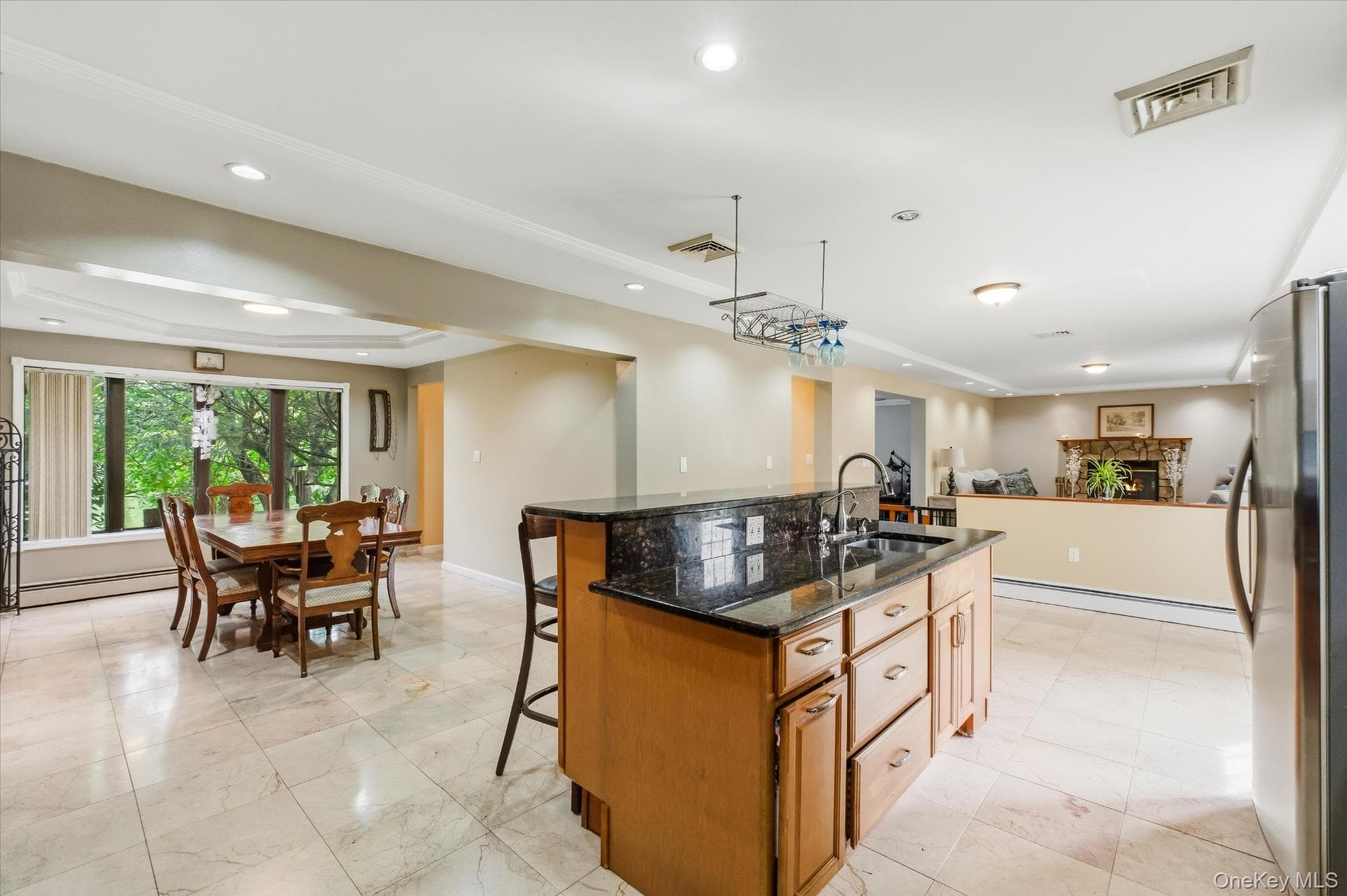 84 Stowe Drive thumbnail 5