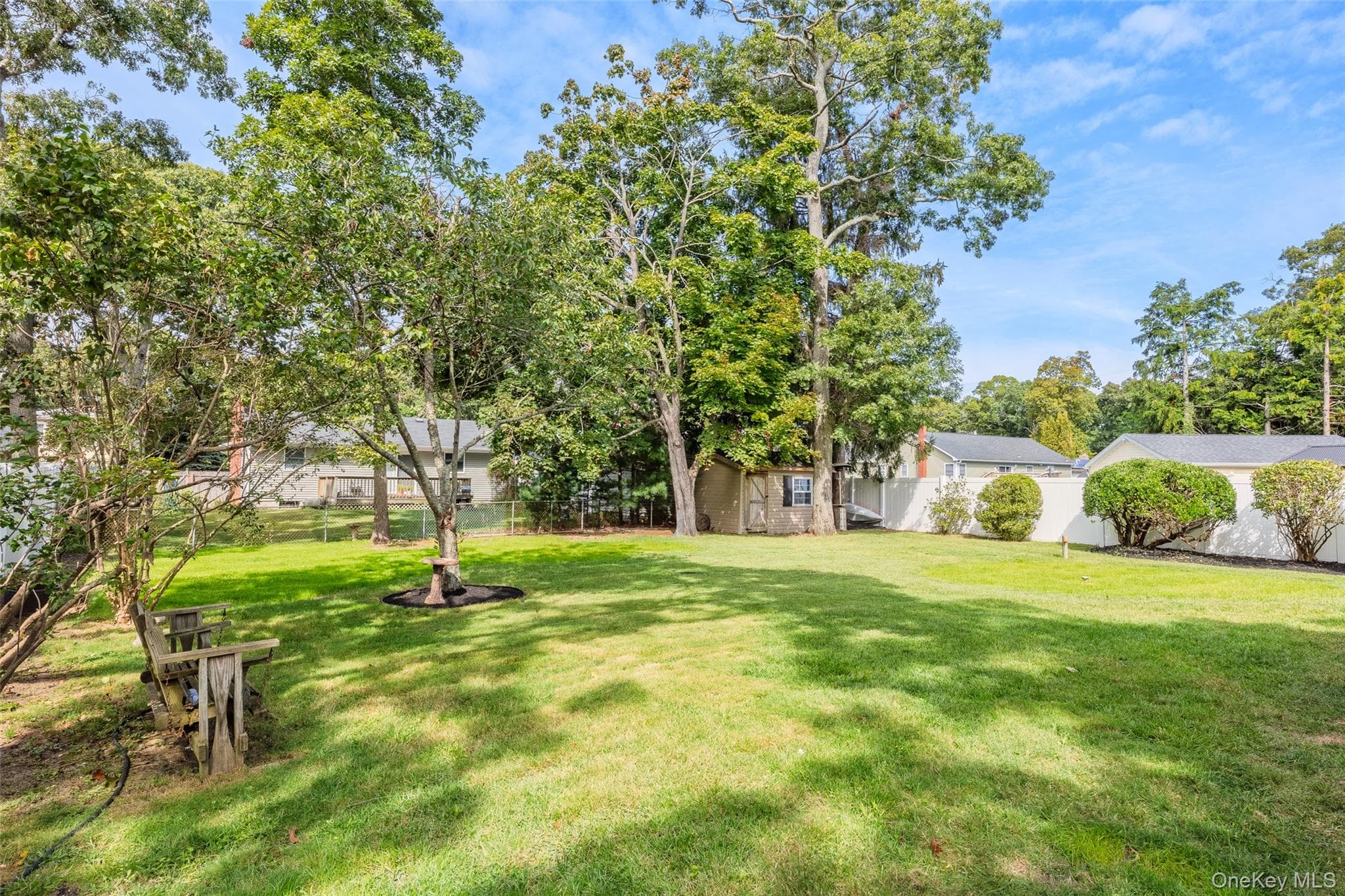 16 Hewitt Boulevard thumbnail 27