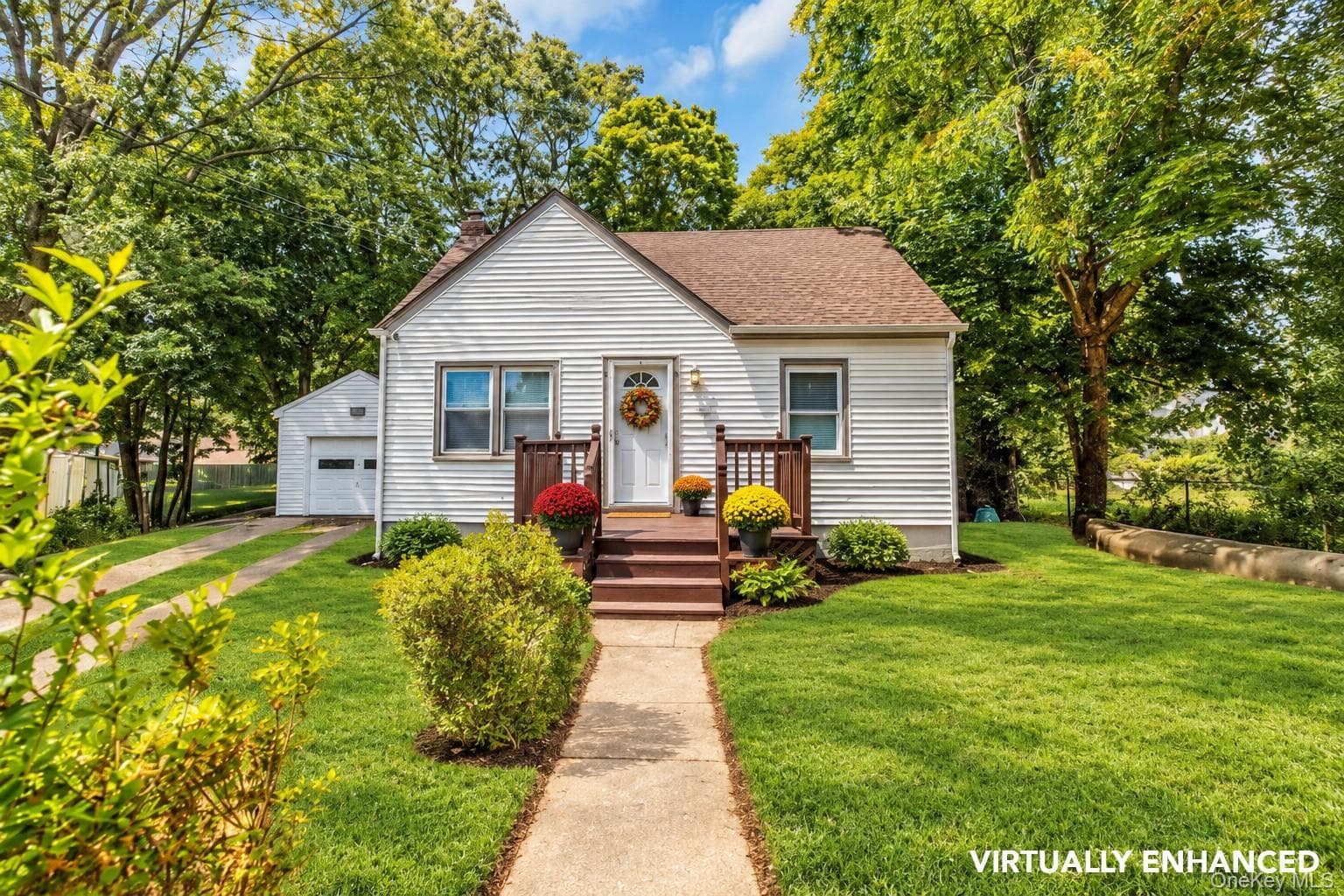 96 Washington Drive photo 1