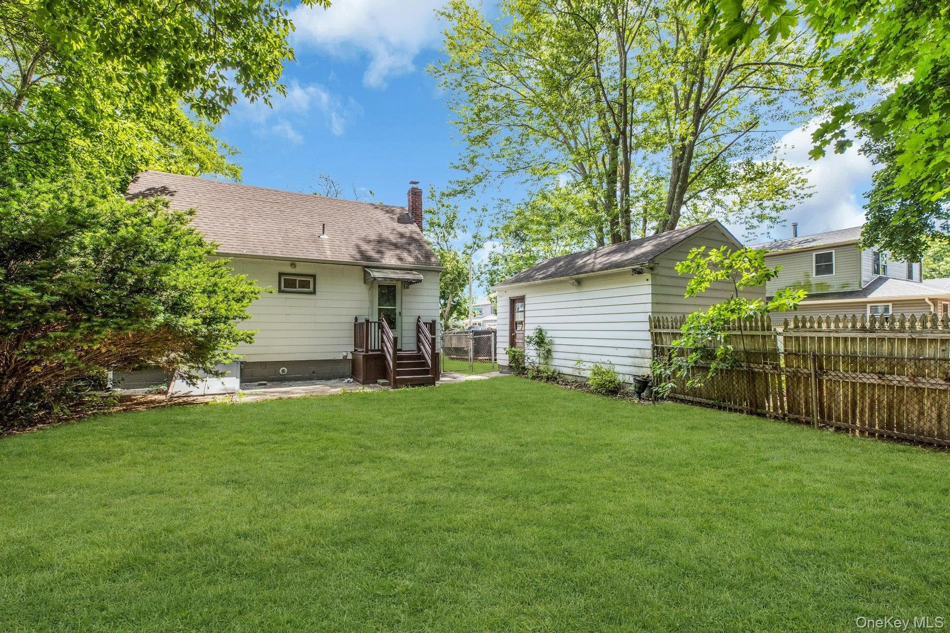 96 Washington Drive thumbnail 22