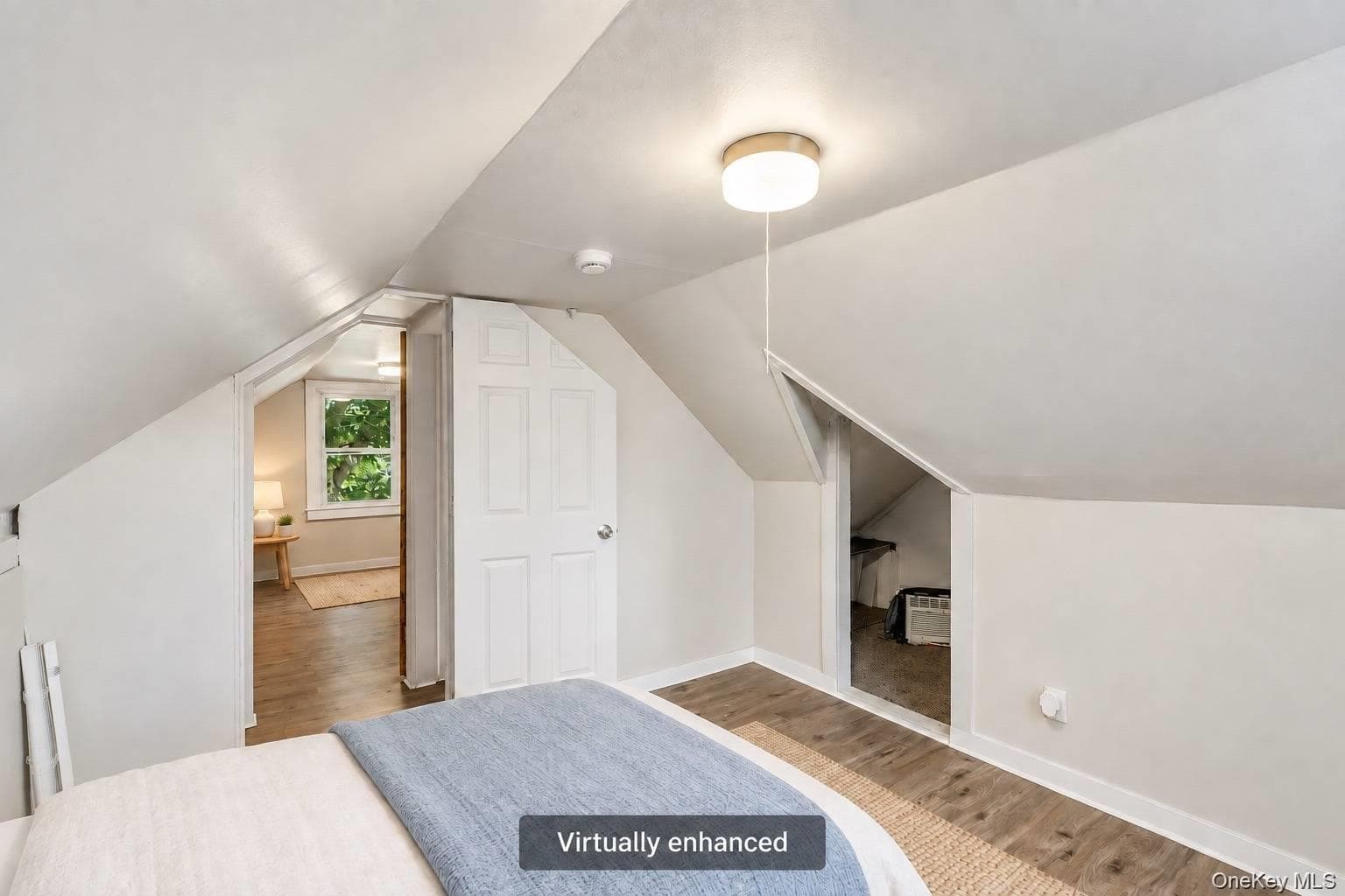 96 Washington Drive thumbnail 15