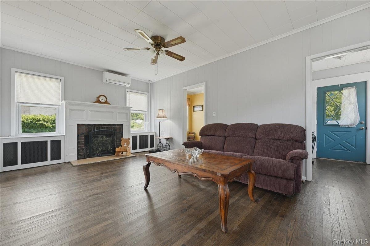 11 Moeller Street thumbnail 4