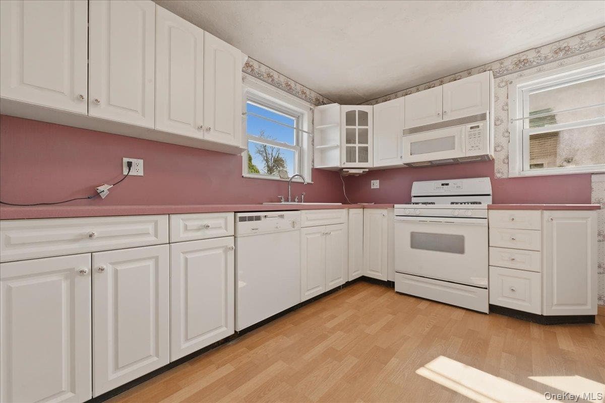 11 Moeller Street thumbnail 13